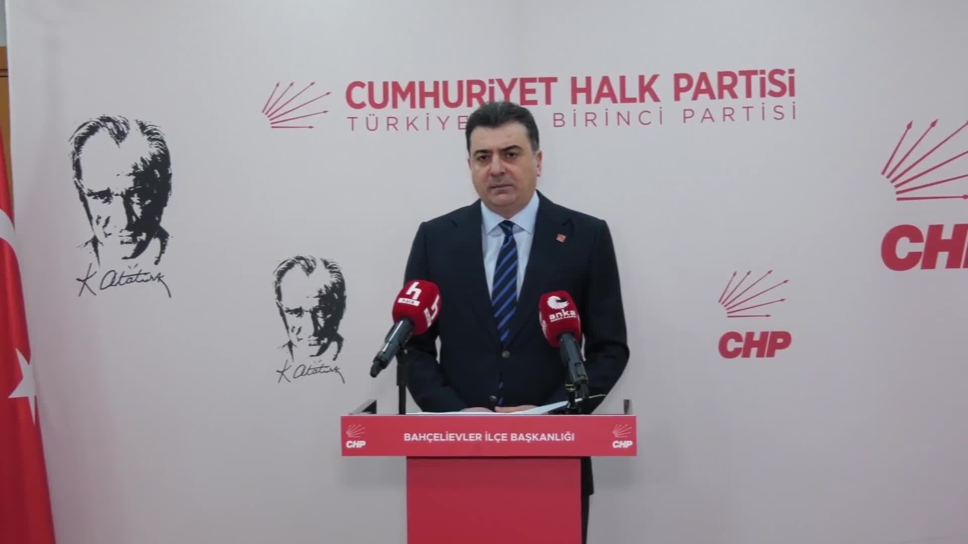 Zeynel Emre'den "diploma davası"na ilişkin açıklama: Diplomanız varsa getirin mahkemeye sunun. İkna edici hiçbir şey sunamıyorlar
