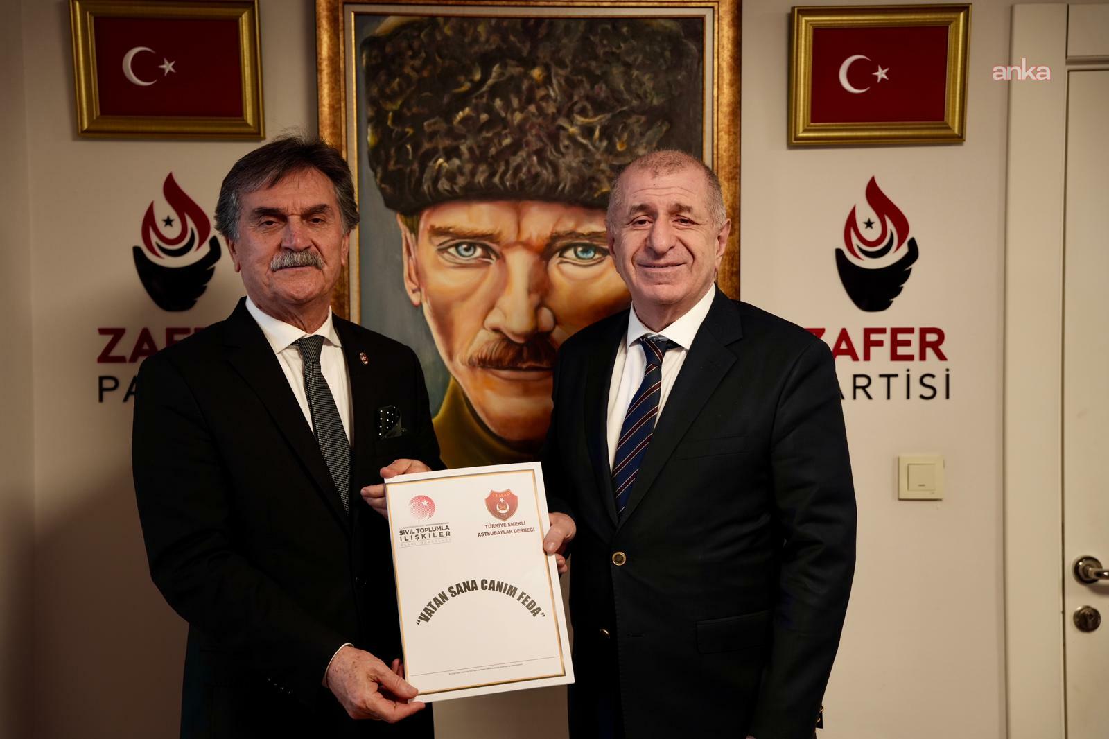 Ümit Özdağ, emekli astsubaylarla bir araya geldi