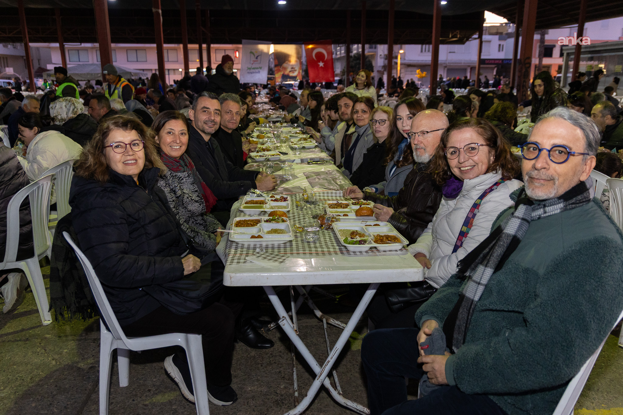 Manavgat Belediyesi'nin iftar programları devam ediyor