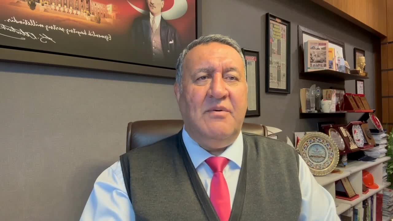 Ömer Fethi Gürer, tüketici kredisi ve kredi borçlarında biriken faizlerin silinmesini öngören kanun teklifi hazırladı