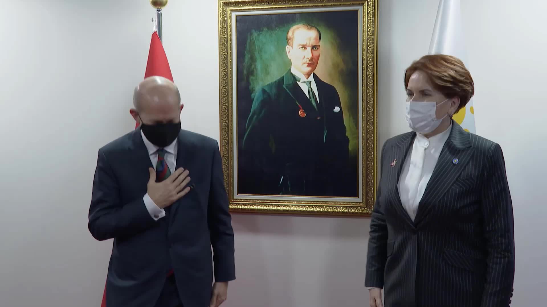 AKŞENER, BİRLEŞİK KRALLIK BÜYÜKELÇİSİ DOMİNİCK CHİLCOTT İLE GÖRÜŞTÜ