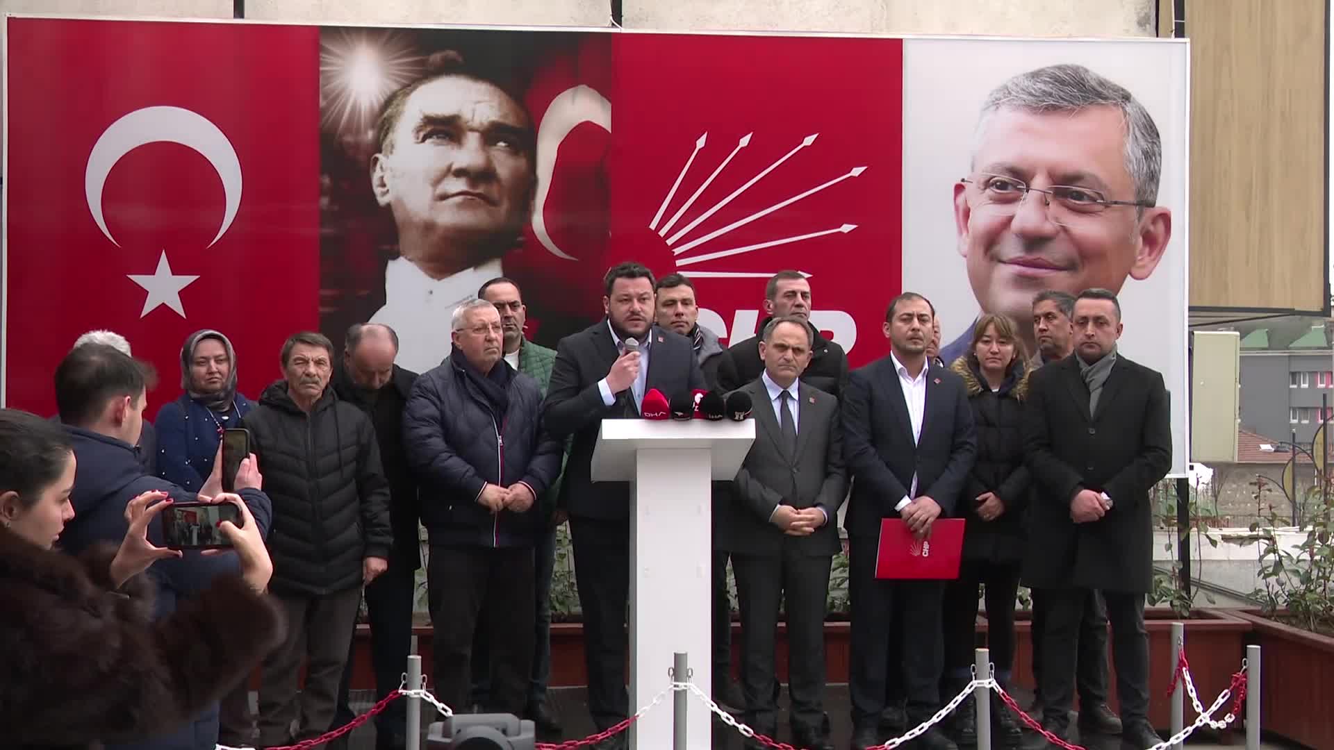 Tanju Özcan'ın gözaltına alınması... CHP Bolu İl Başkanı Karagöz:: "Bazı 3 harfli marketlerin asılsız iddiaları üzerinden başlatılan bu soruşturma, baştan sona hukuksuzdur"