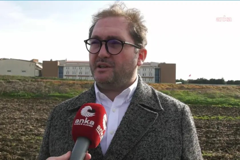 Kenan Şener’in gözaltına alınması... Avukat Hüseyin Ersöz: "Savcılığın bulunduğu şehre götürülme usulü, onlarca sene öncesine has bir uygulamadır"