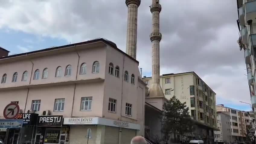 Iğdır’daki camilerde Hamaney için Kur’an okundu