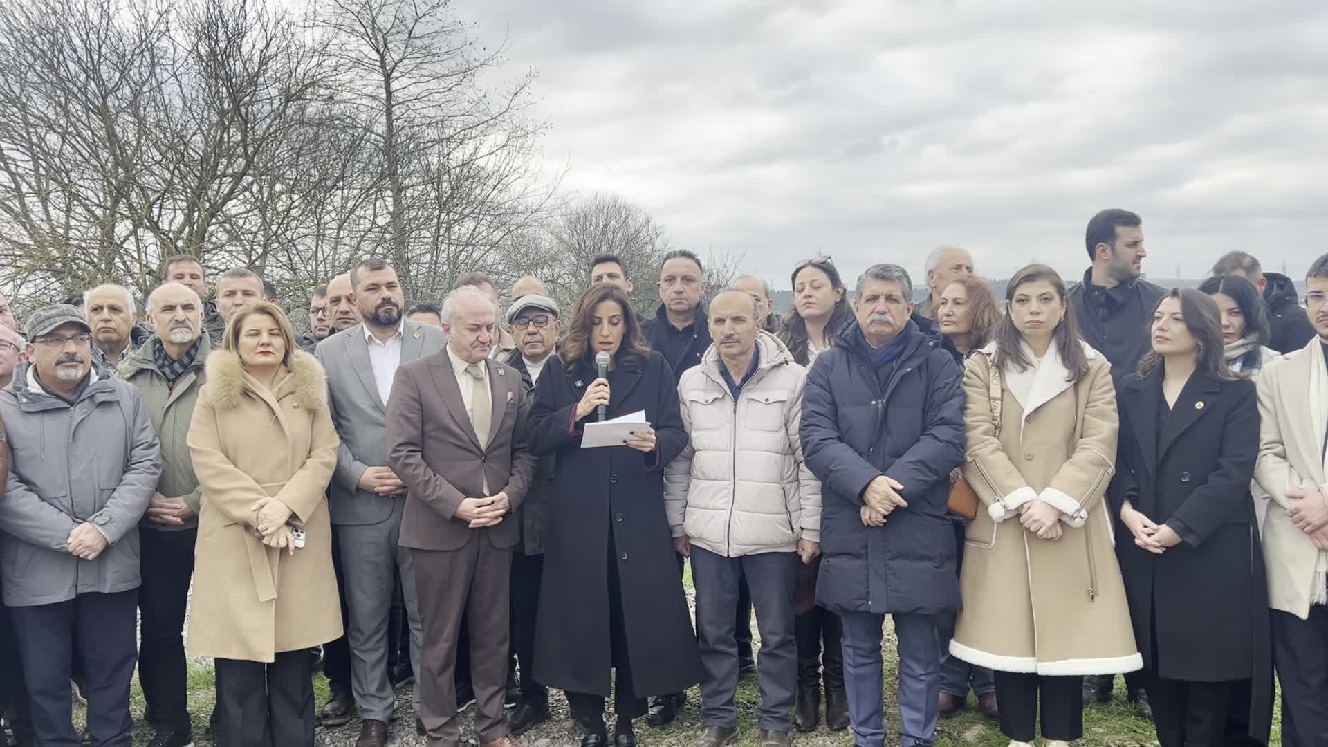 Evrim Rızvanoğlu: "Kartepe'yi Kansertepe, İzmit'i Kanserovası yaptırmayacağız"