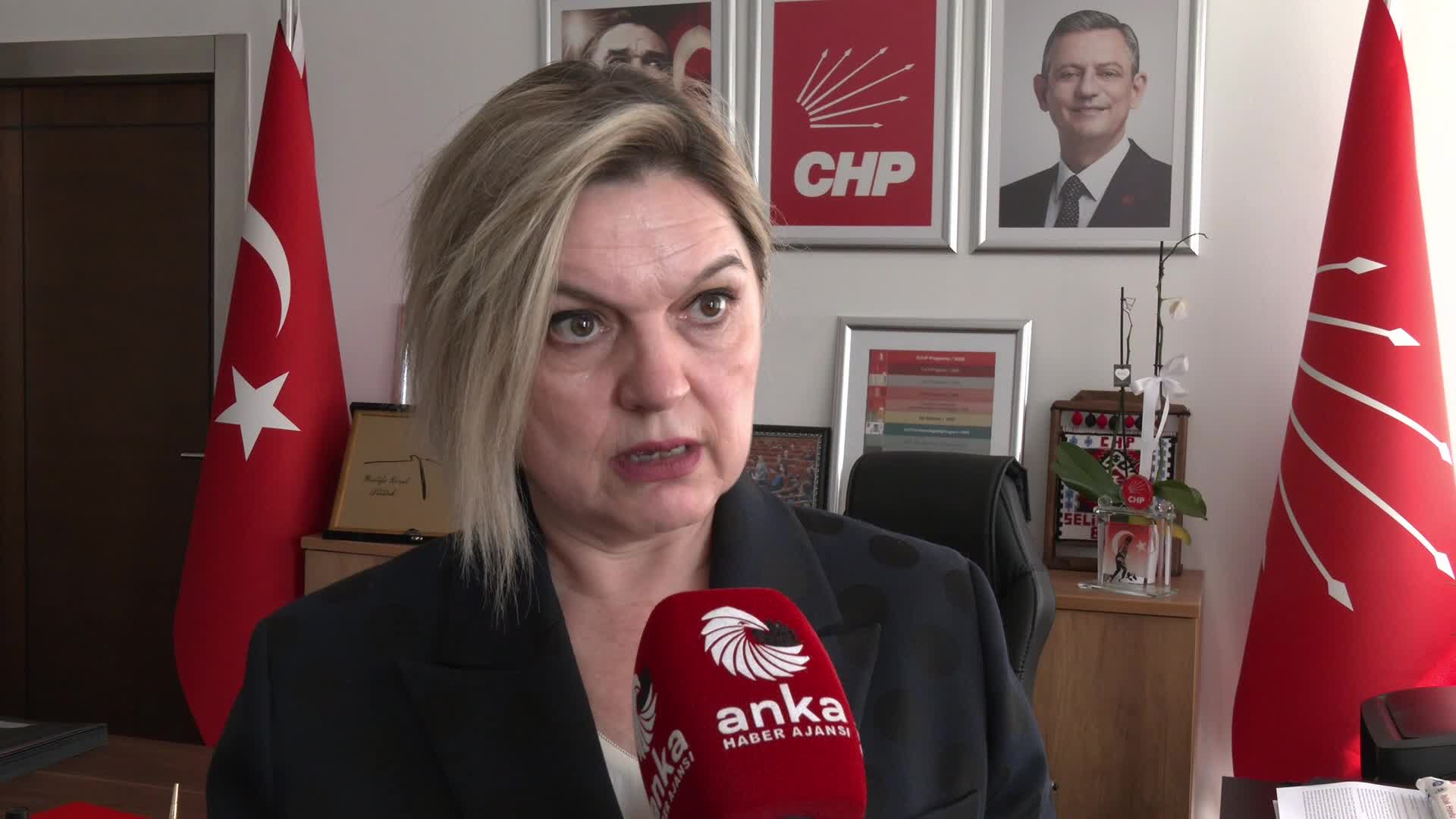 CHP, Özgür Özel’in mektubunu AP milletvekillerine iletmek üzere Brüksel’e gidiyor... Selin Sayek Böke: “Türkiye Made in Europe’un bir parçasıdır, parçası olarak kalması için üzerimize düşeni yapmaya gidiyoruz”