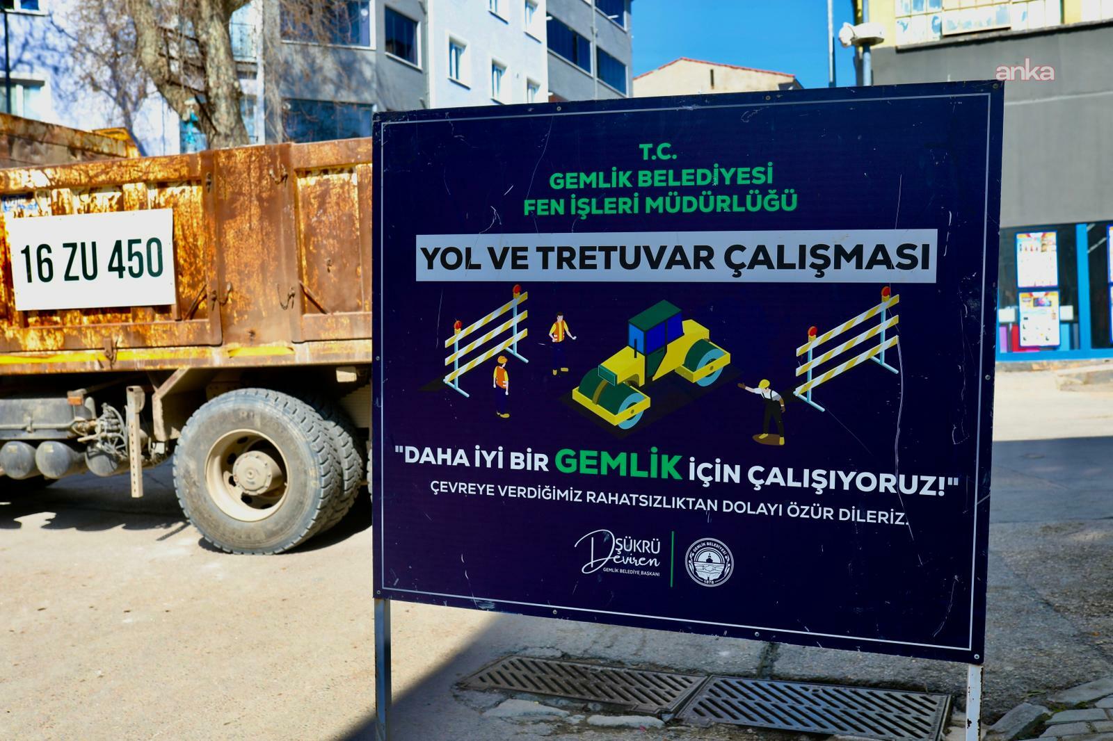 Gemlik Belediyesi, Alemdar Caddesi’nde kaldırım düzenleme çalışmalarına başladı