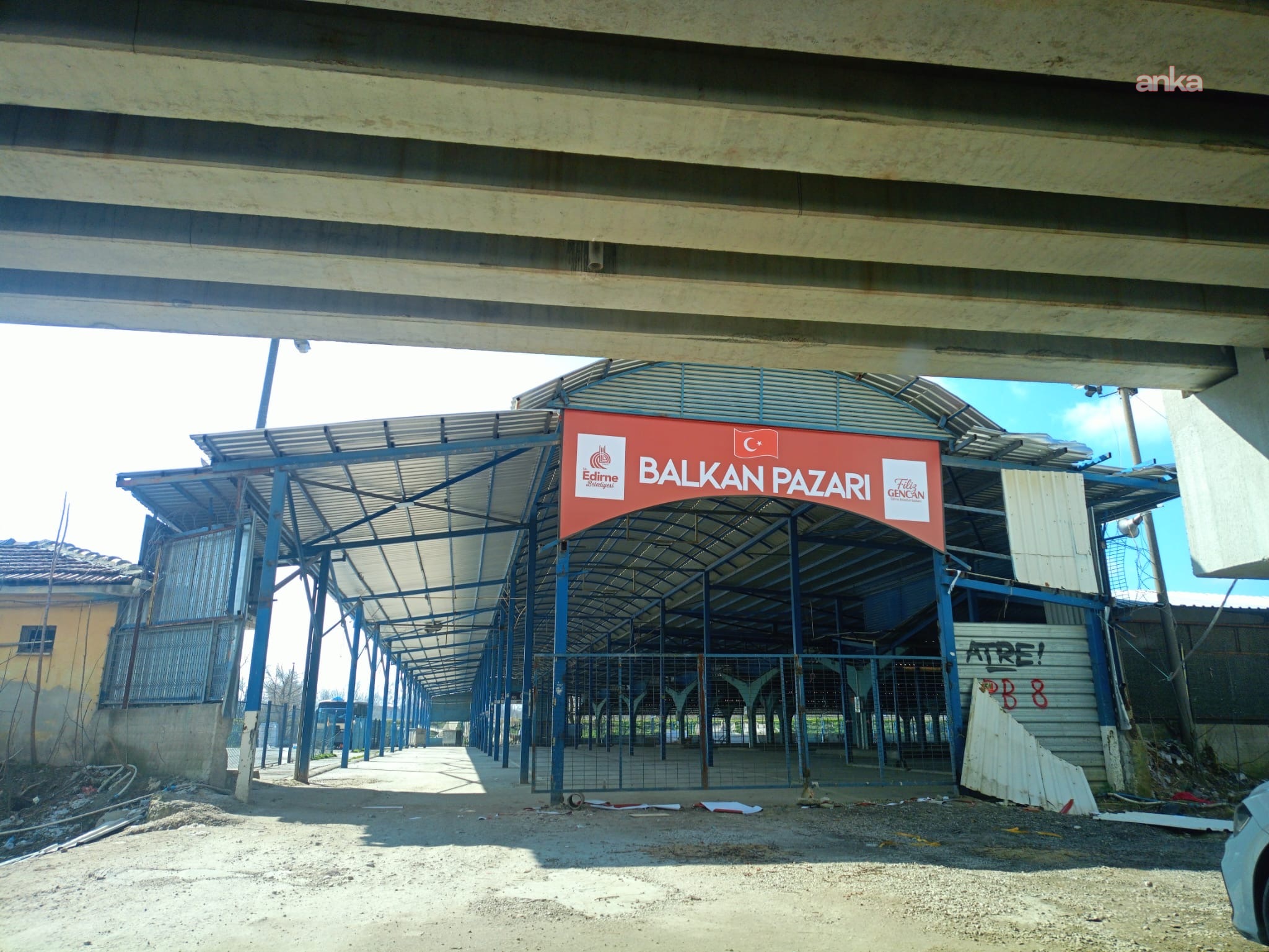 Edirne’de Ulus Pazarı kapandı… Belediye Balkan Pazarı’nı açıyor
