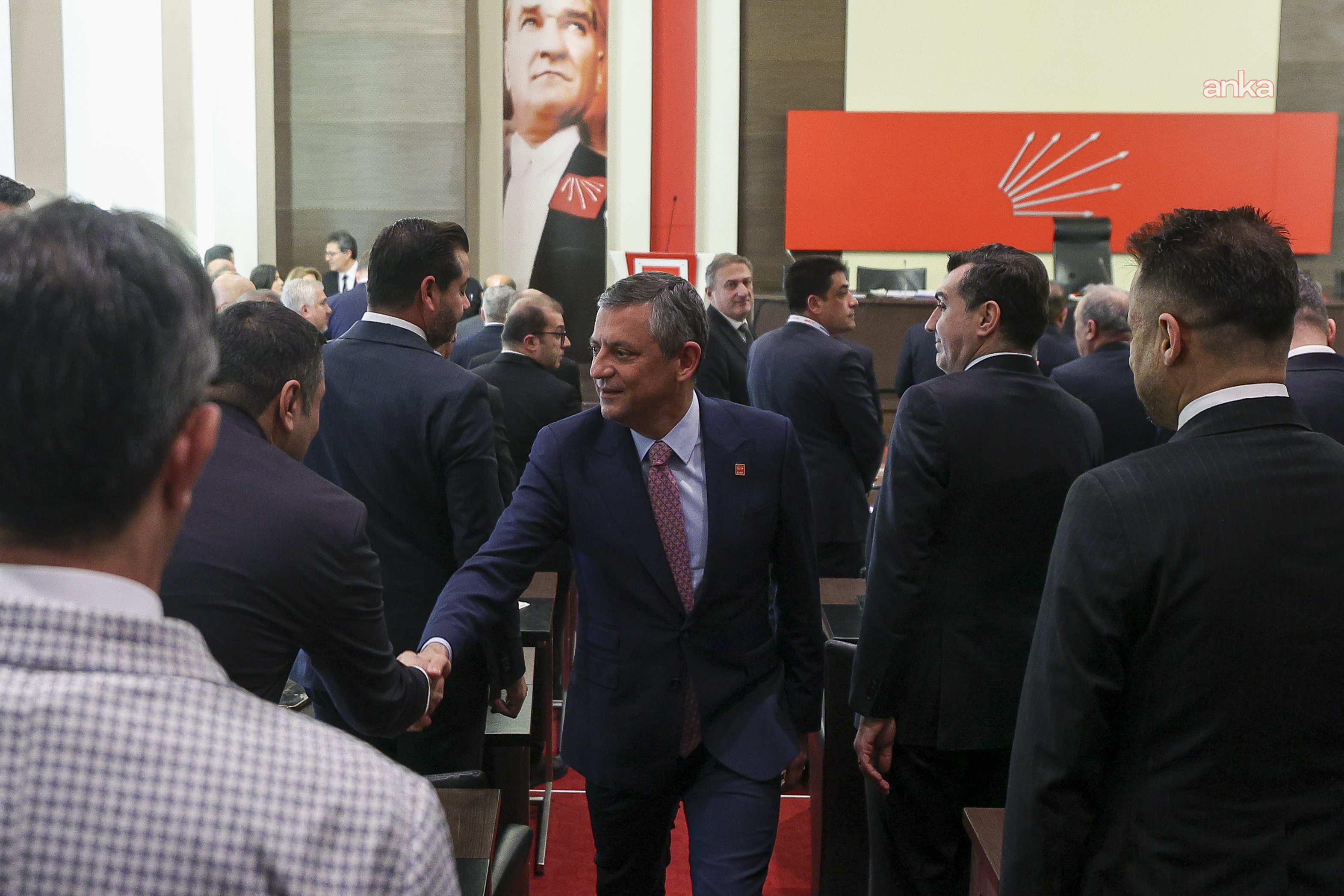 Özgür Özel, partisinin 81 il başkanıyla Ankara’da bir araya geldi