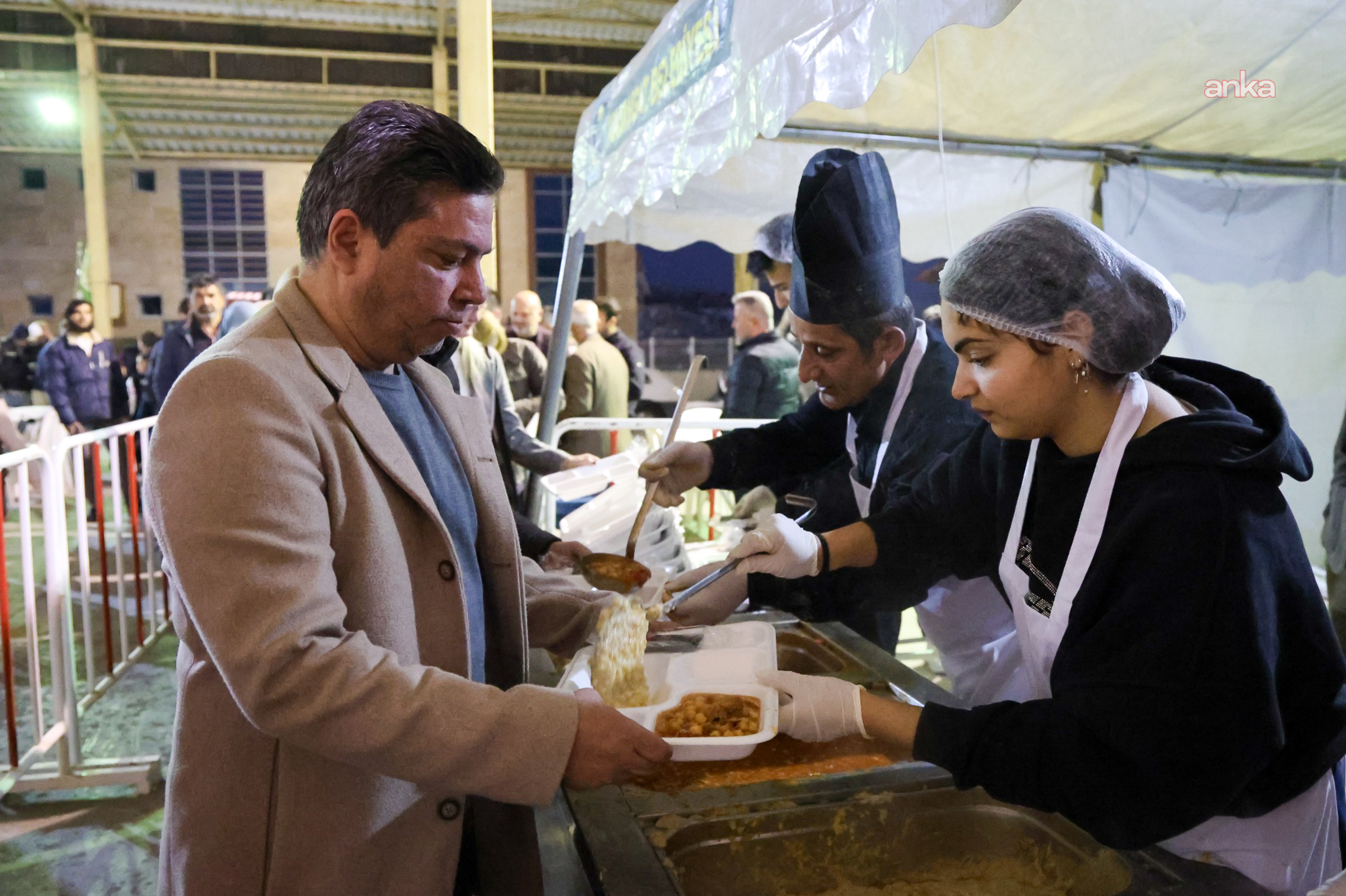 Manavgat Belediyesi'nden Kasaplar Mahallesi’nde iftar programı