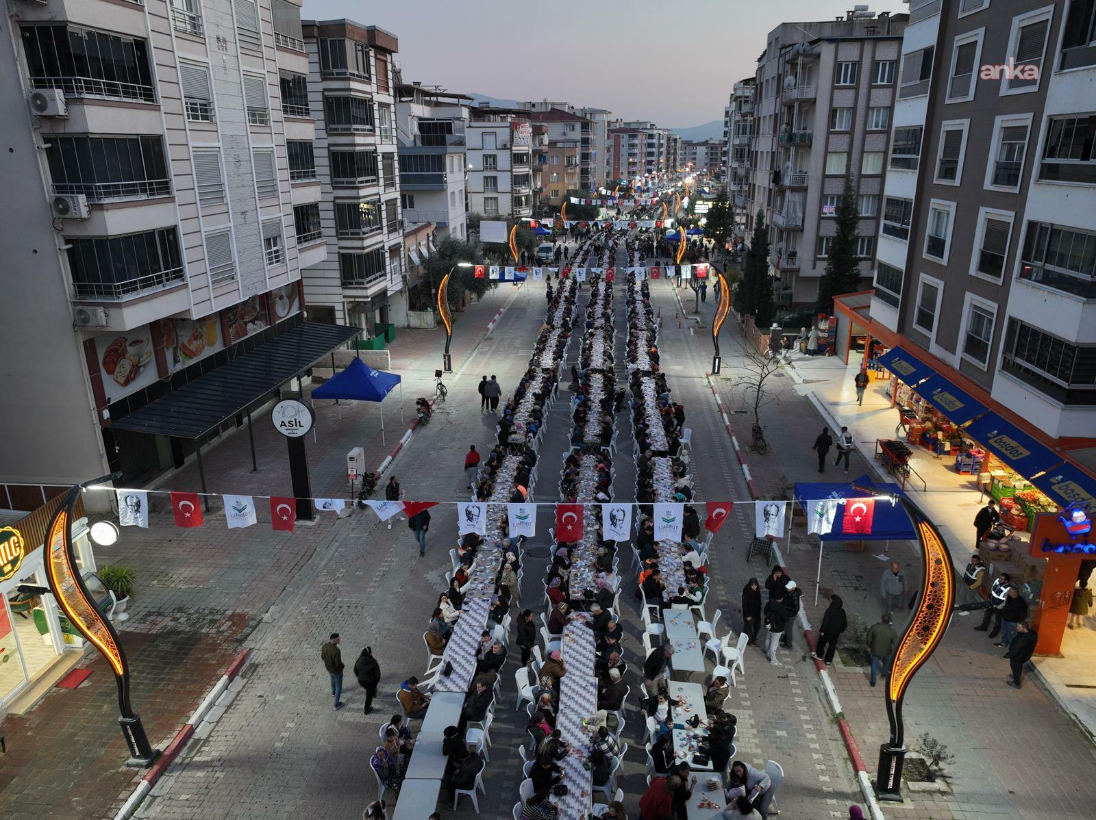 Torbalı Belediyesi'nin toplu iftarları, Muratbey Mahallesi'nden başladı
