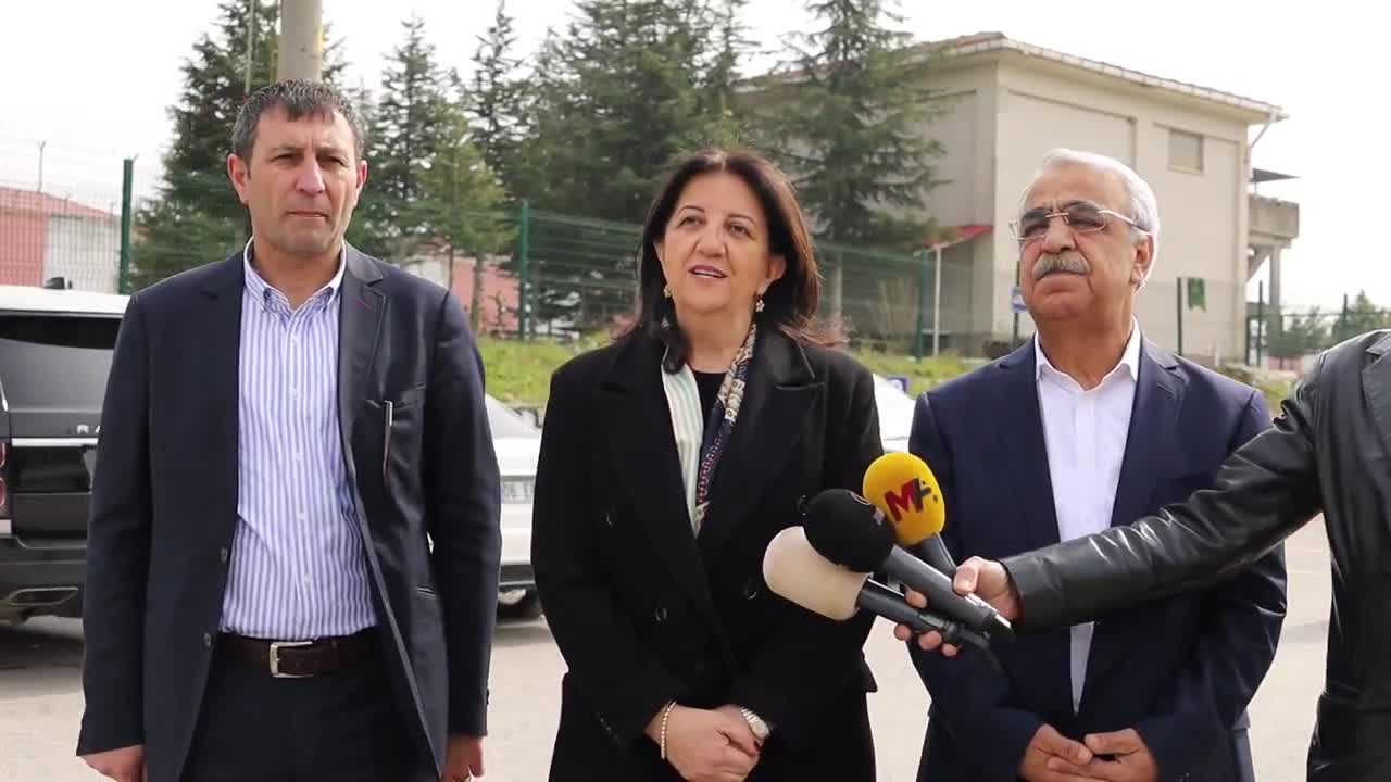 DEM Parti İmralı Heyeti üyesi Sancar: Sürecin kalıcı bir barışa evrilmesi hedefimiz varsa hukuksal güvenceler ve demokratik mekanizmalar acilen işletilmeli