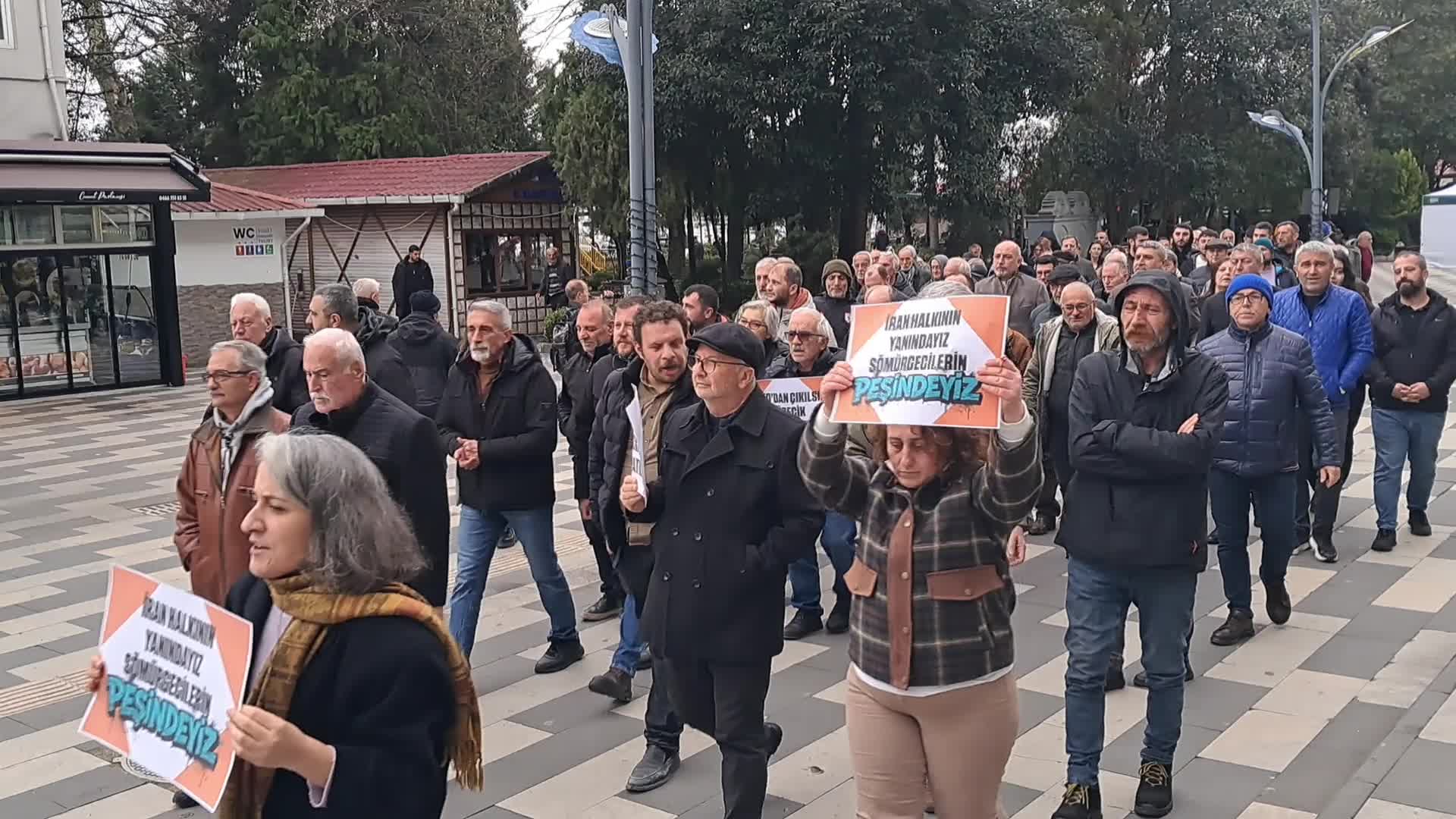 Hopa'da ABD ve İsrail protestosu: Kürecik Radar Üssü topraklarımızdan sökülüp atılmalı