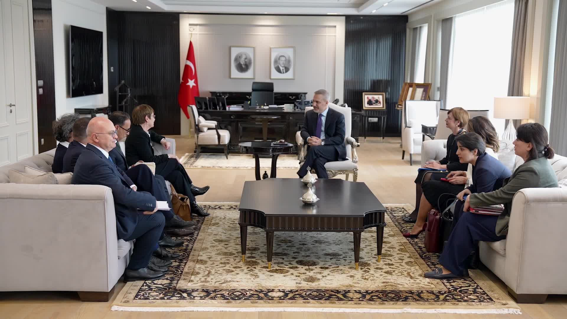 Bakan Fidan, Avrupa İmar ve Kalkınma Bankası Basso'yu kabul etti
