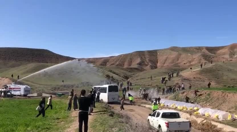 Diyarbakır’da GES protestosuna Jandarma müdahalesi: 15 gözaltı, 4 yaralı