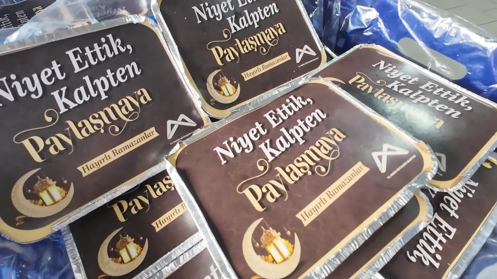 Mersin Büyükşehir Belediyesi'nden ramazan ayında ihtiyaç sahiplerine sıcak yemek desteği