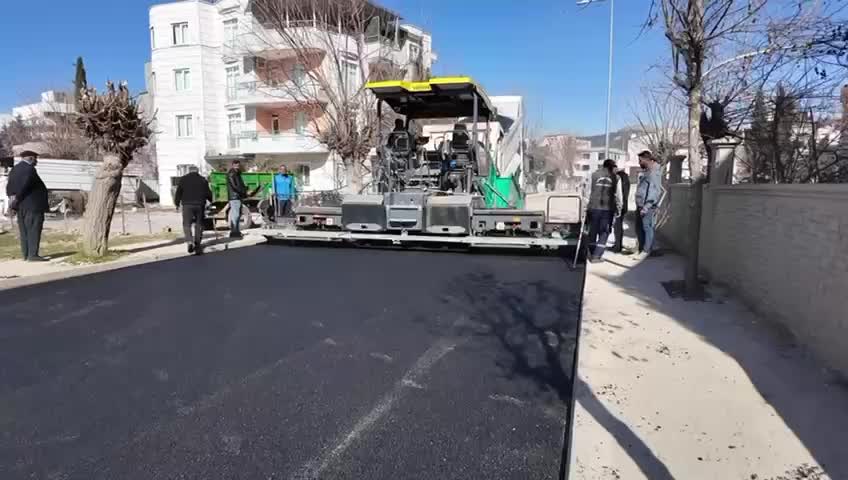 Yenimahalle’de altyapı tamamlandı, asfalt çalışmaları başladı… Adıyaman Belediye Başkanı Tutdere: “Görevimizin başında, halkımızın yanındayız”