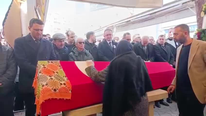 Fatma Nur öğretmen Konya'da son yolculuğuna uğurlandı