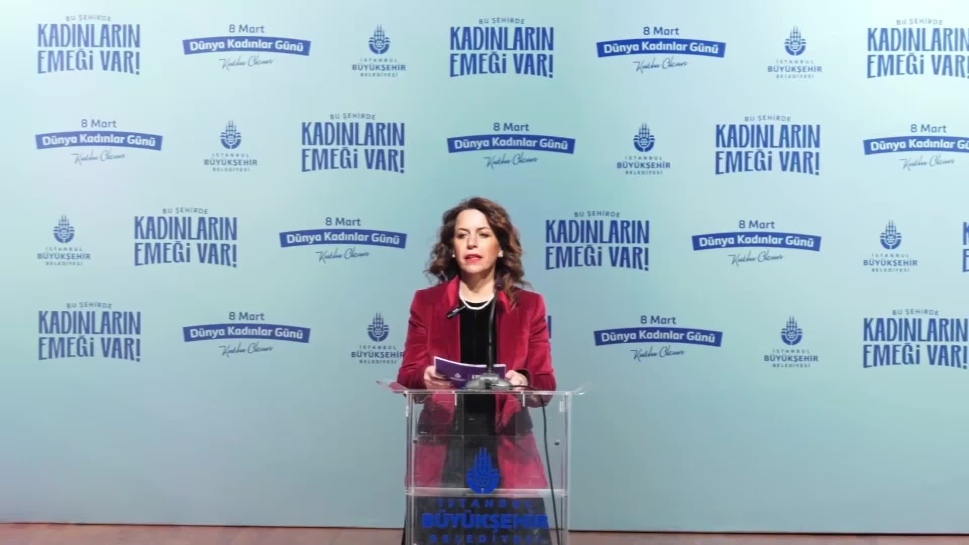 İBB Başkanvekili Aslan:  “Başka hiçbir konuda bir araya gelemiyorsanız bile lütfen kadınlar ve kanunlar konusunda bir araya gelin”