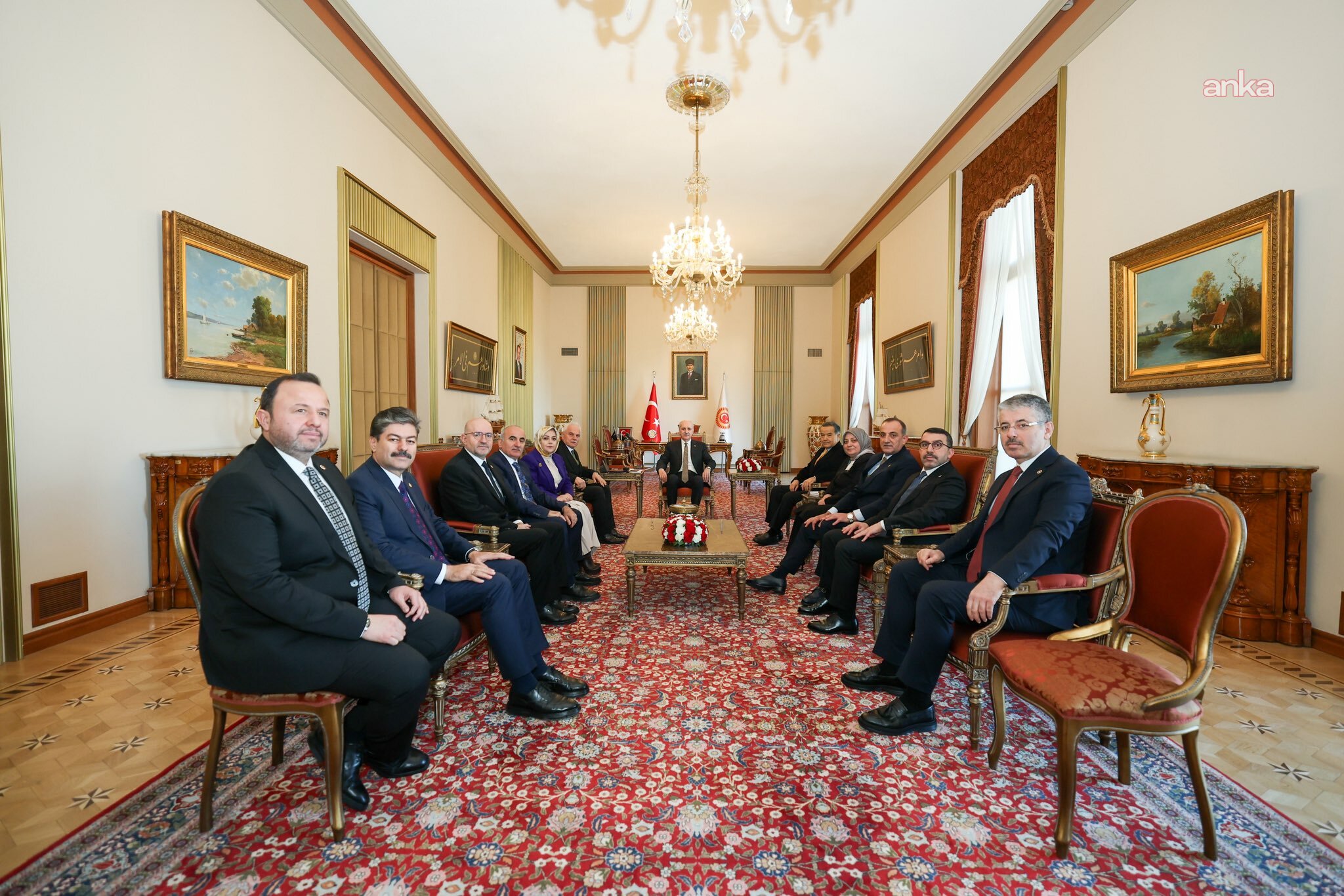 TBMM Başkanı Kurtulmuş, Çocukların Şiddet ve İstismardan Korunmasına Yönelik Araştırma Komisyonu raporunu teslim aldı