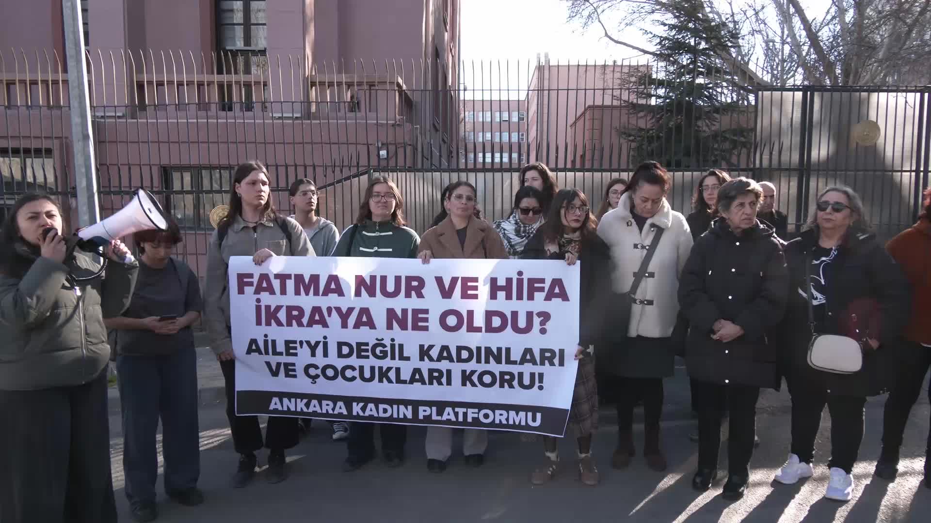 Ankara Kadın Platformu: "Fatmanur'un ve Hifa'nın failleri tarikatları kamunun bütün alanlarına sokan, besleyen, büyüten AKP-MHP iktidarıdır"