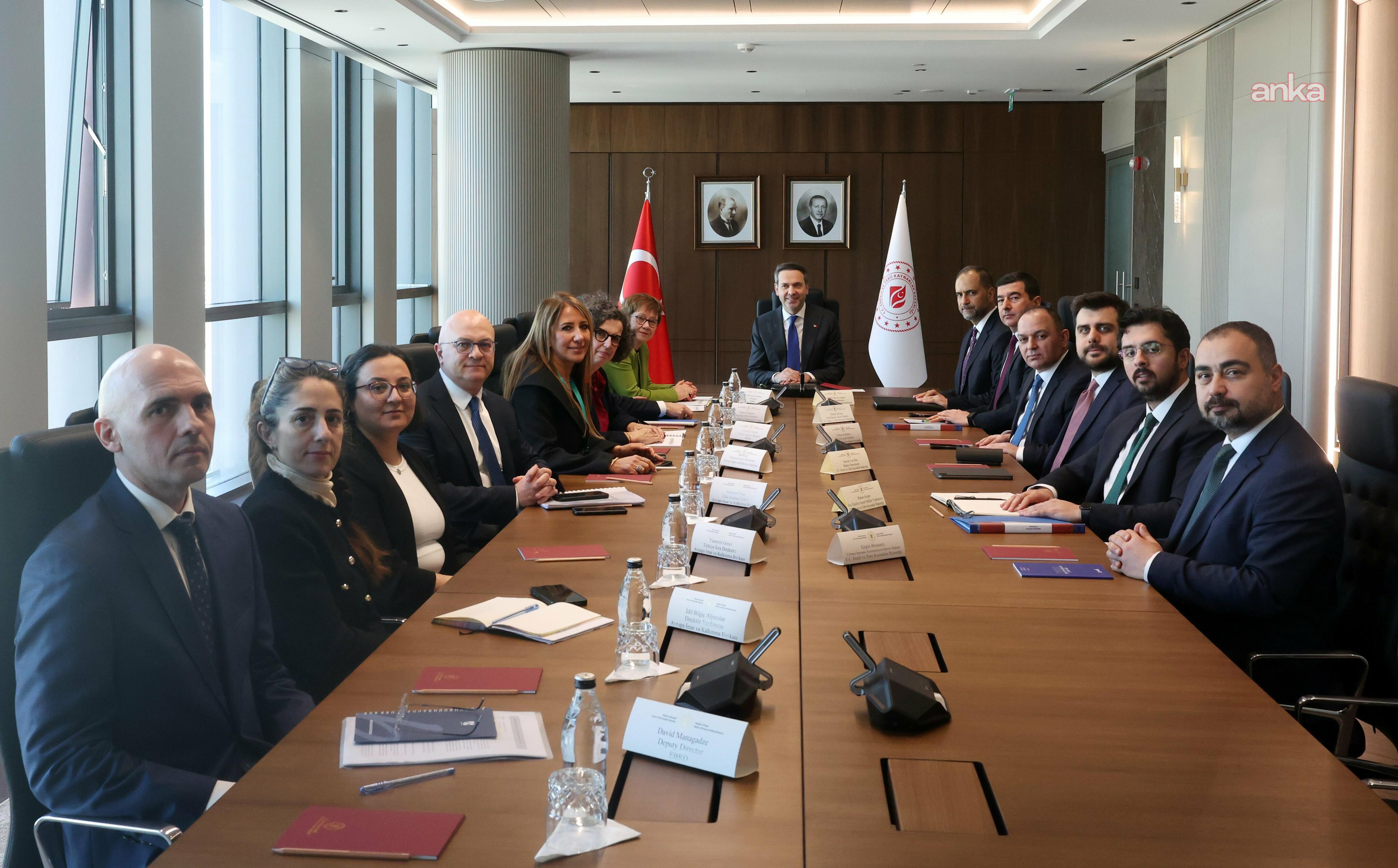 Bakan Bayraktar, EBRD Başkanı Renaud-Basso ile görüştü