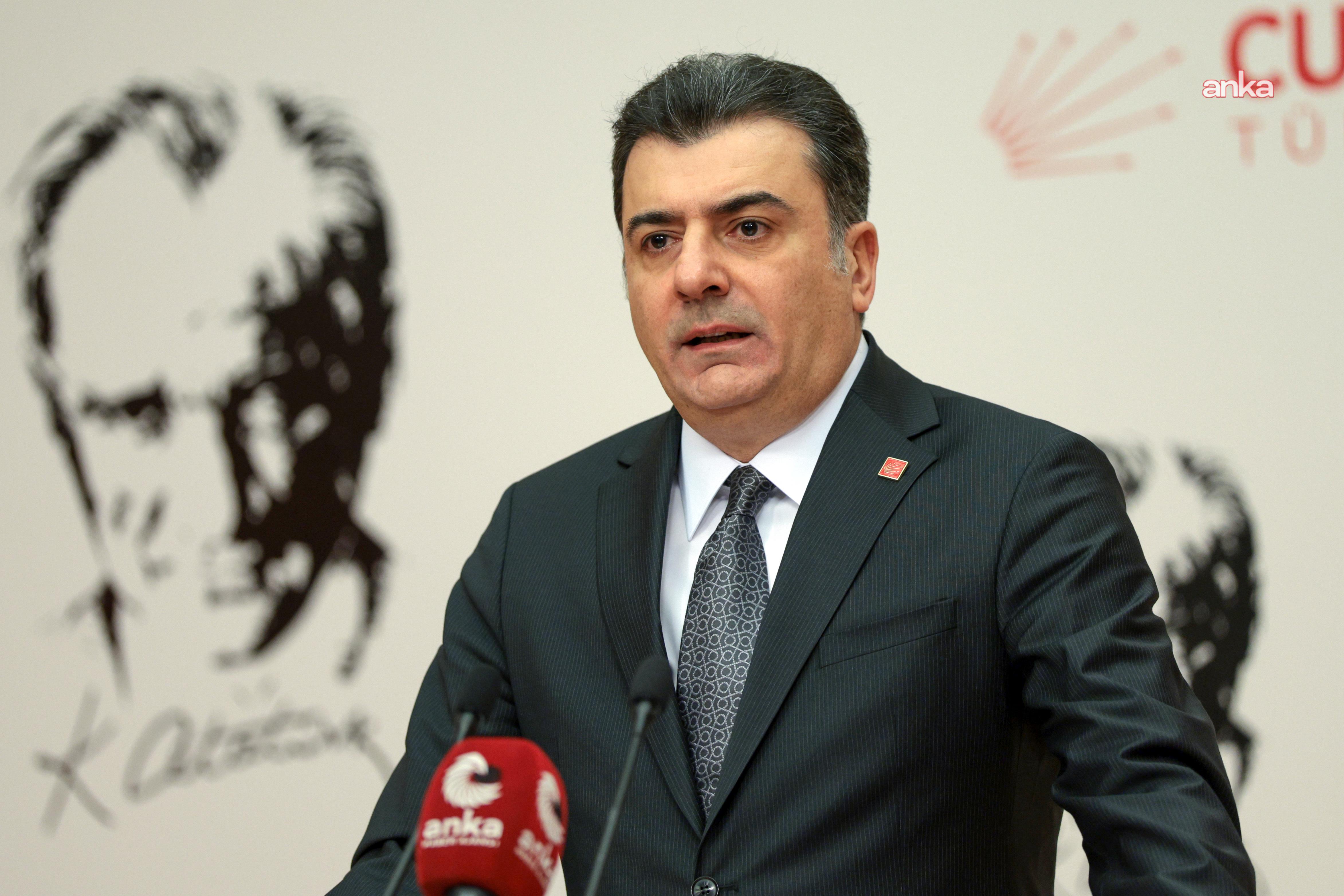 CHP Sözcüsü Emre'den AK Parti'ye: Sorumluluk sahibi bir iktidarın yapması gereken tedbir almak ve öngörülü diplomasi yürütmektir