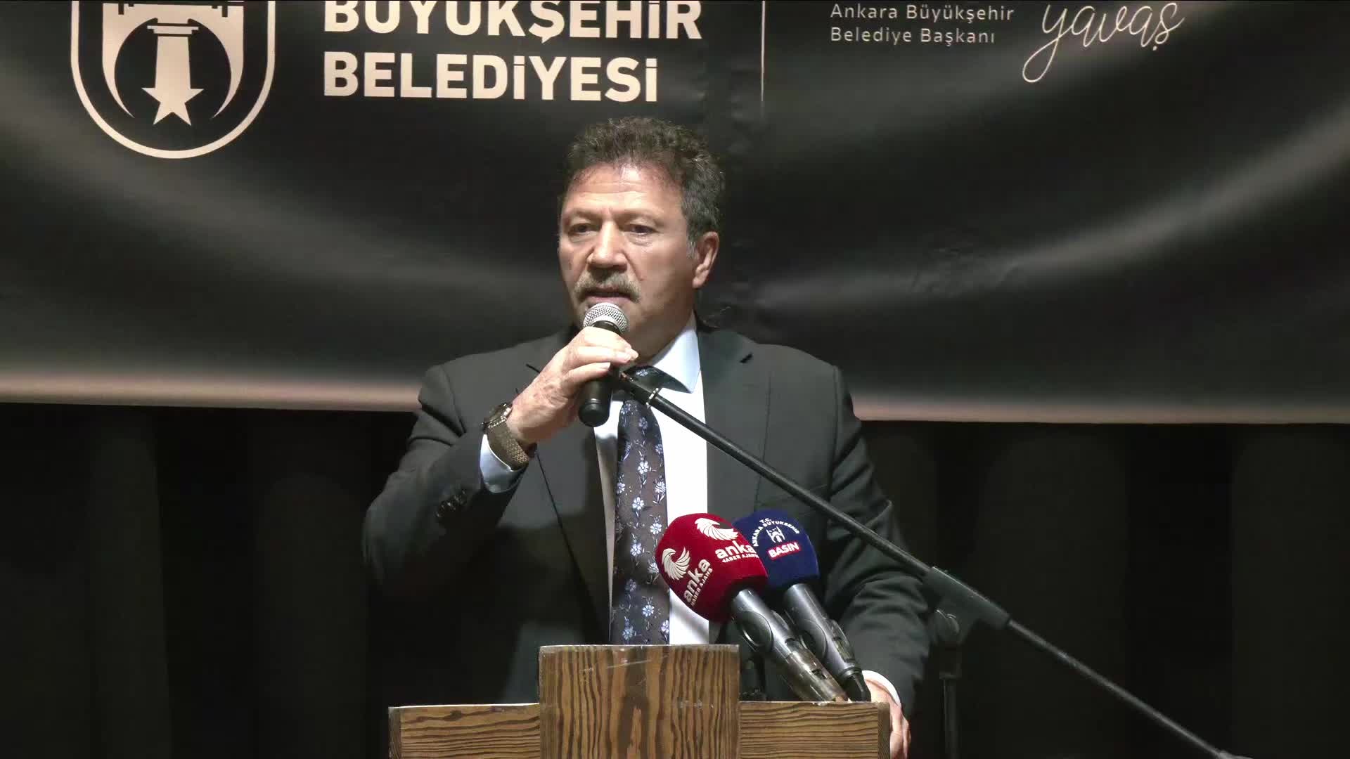 Mansur Yavaş: Ulaşımla ilgili problemlerin çözebildiğimiz kadarını çözmek için bütün gayreti sarf ediyoruz