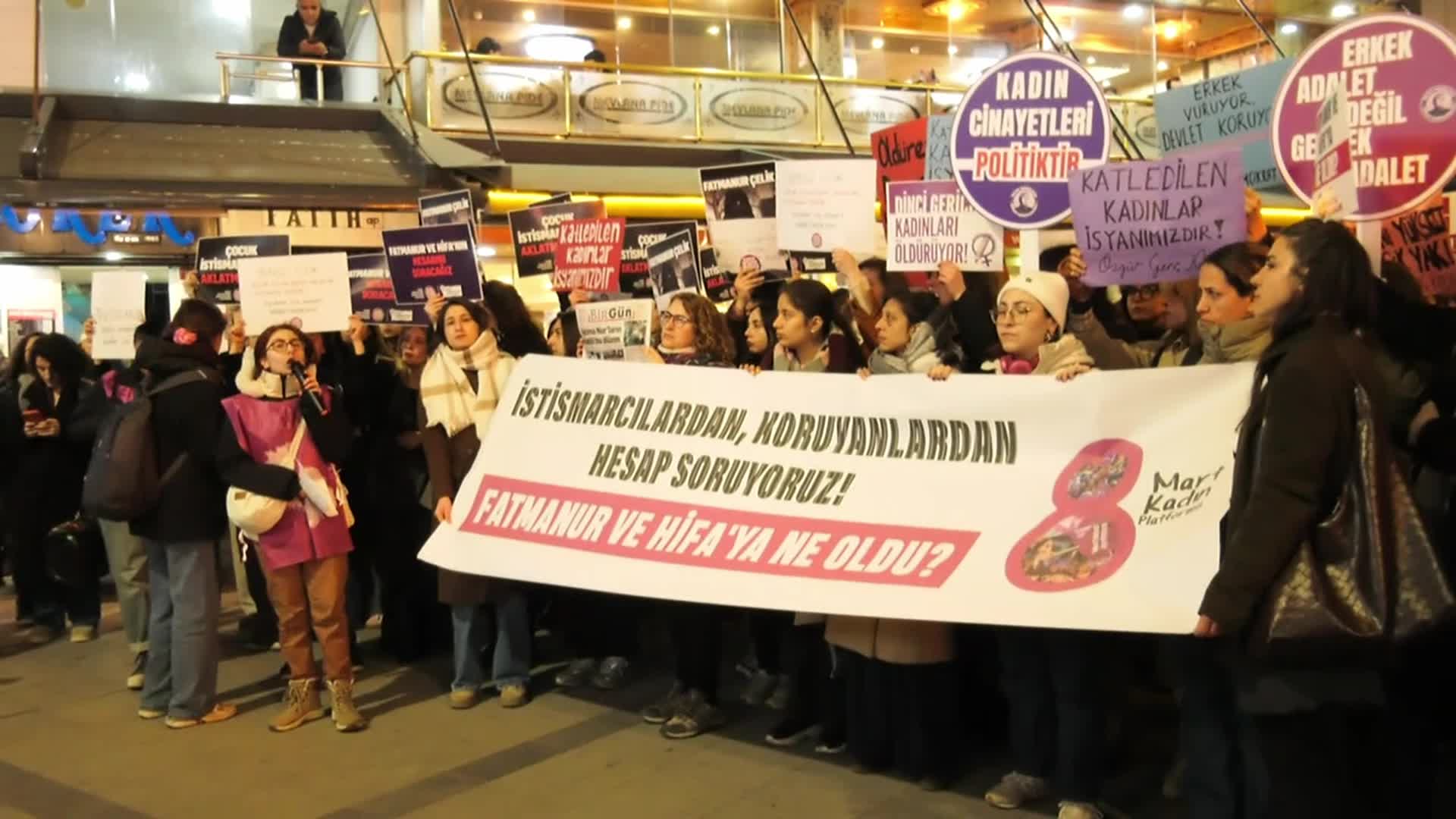 Kadınlar Fatma Nur Çelik ve kızının ölü bulunduğu Zeytinburnu'ndan sordu: Fatma’nın can güvenliği tehdit altındayken, faili koruyan o 'nüfuzlu' eller kimin elleridir? Bakanlıklar neden izledi?