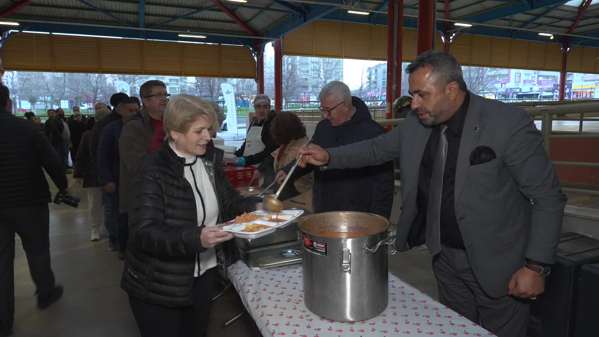 Osmangazi’de iftar sofrası, Hamitler Mahallesi’nde kuruldu