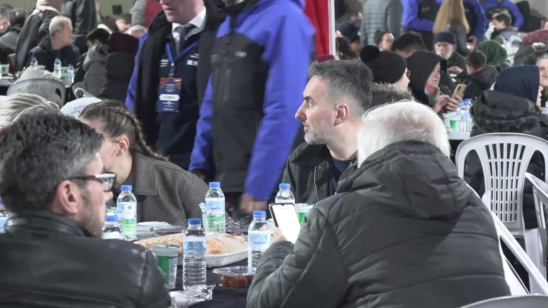 Bursa’da ramazan ayı iftar programları devam ediyor
