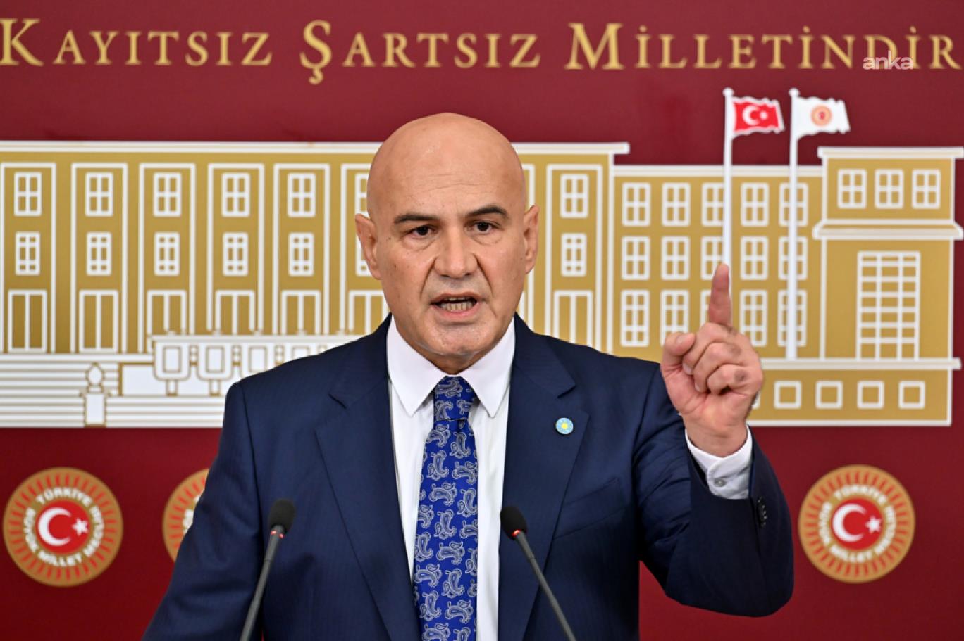 Turhan Çömez'den Çorumlu esnafa dava açılmasına tepki: "Esnaf feryat ediyor, kan ağlıyor haberin yok mu ey 'vergimatik' Mehmet Şimşek"