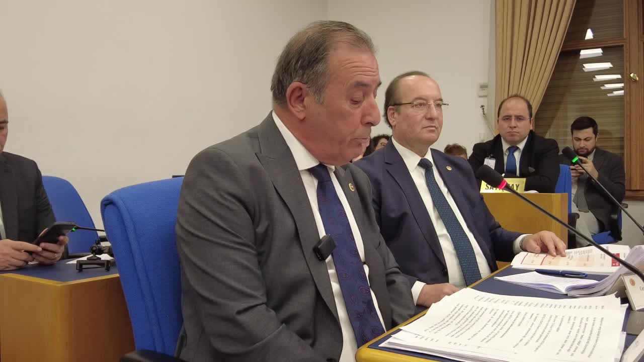 CHP'li Erdem'den 'BOTAŞ' tepkisi: Milyonlarca liralık kamu borcunu silebiliyorsanız, vergi yükünü taşıyan esnafa da nefes aldırmak zorundasınız