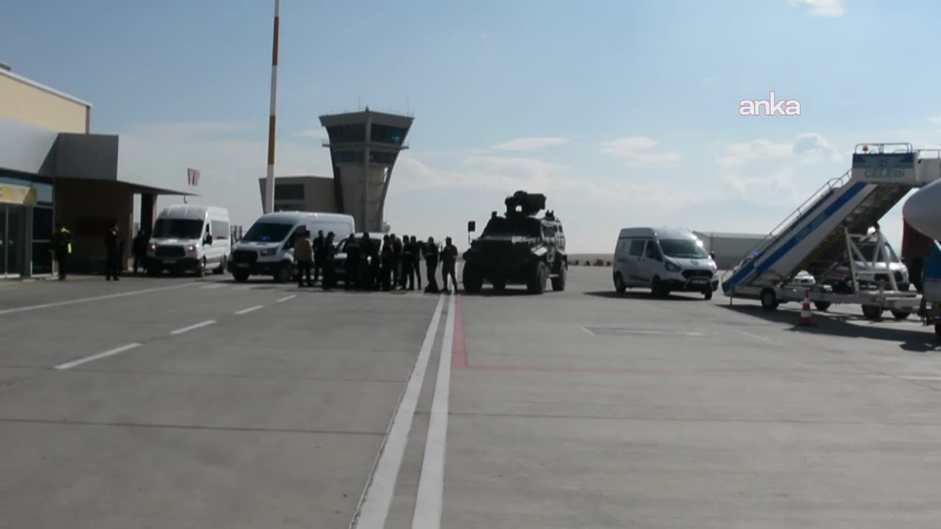 Bakü'den planlanan Nahçıvan uçuşları Iğdır'a yönlendirilecek