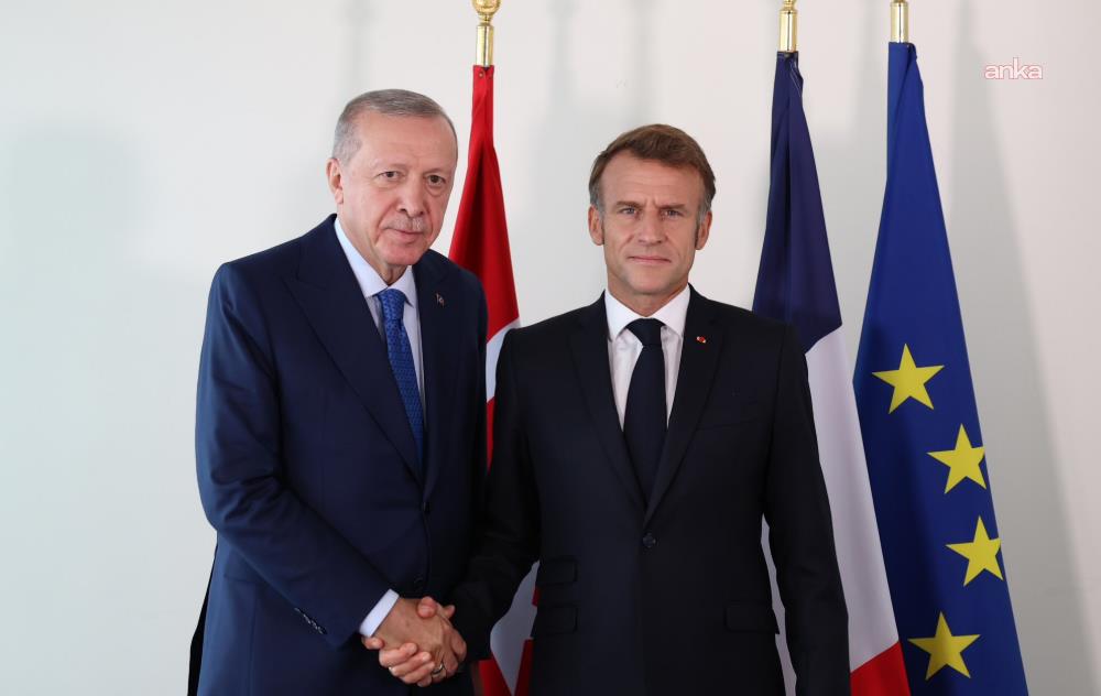Cumhurbaşkanı Erdoğan, Fransa Cumhurbaşkanı Macron ile telefonda görüştü