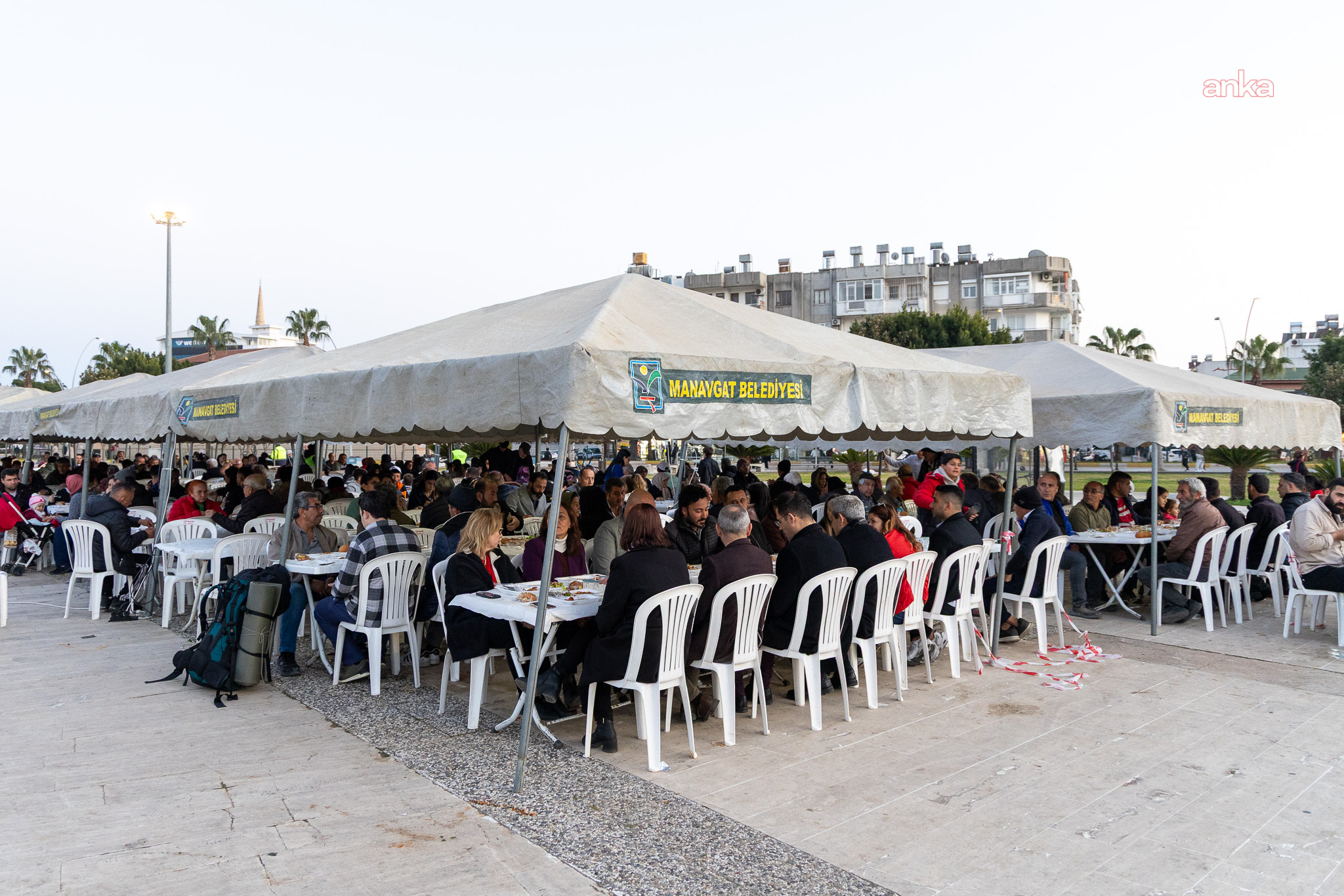 Manavgat'ta ramazan sofraları vatandaşları buluşturuyor
