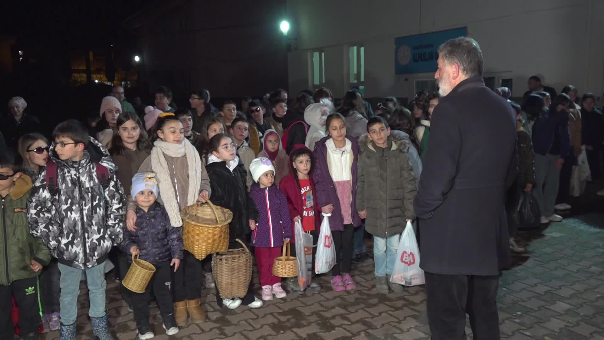 Amasya'da 153 yıllık ramazan geleneği "sepet sallama"...
