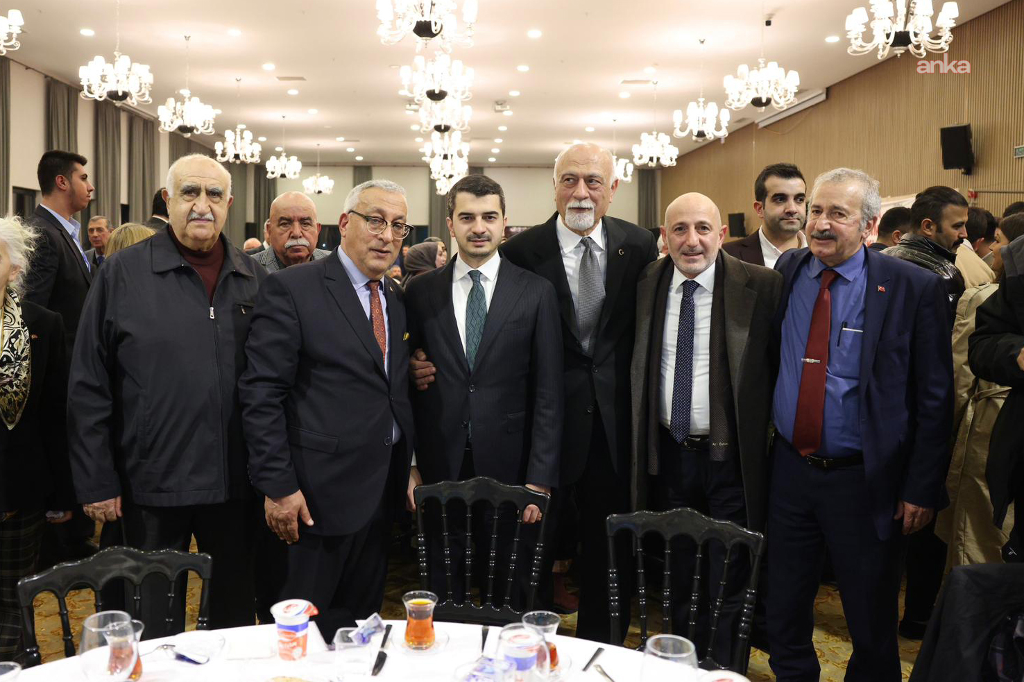 Çankaya Belediye Başkanı Güner, Elazığlı ve Kahramanmaraşlı vatandaşları iftar programında ağırladı