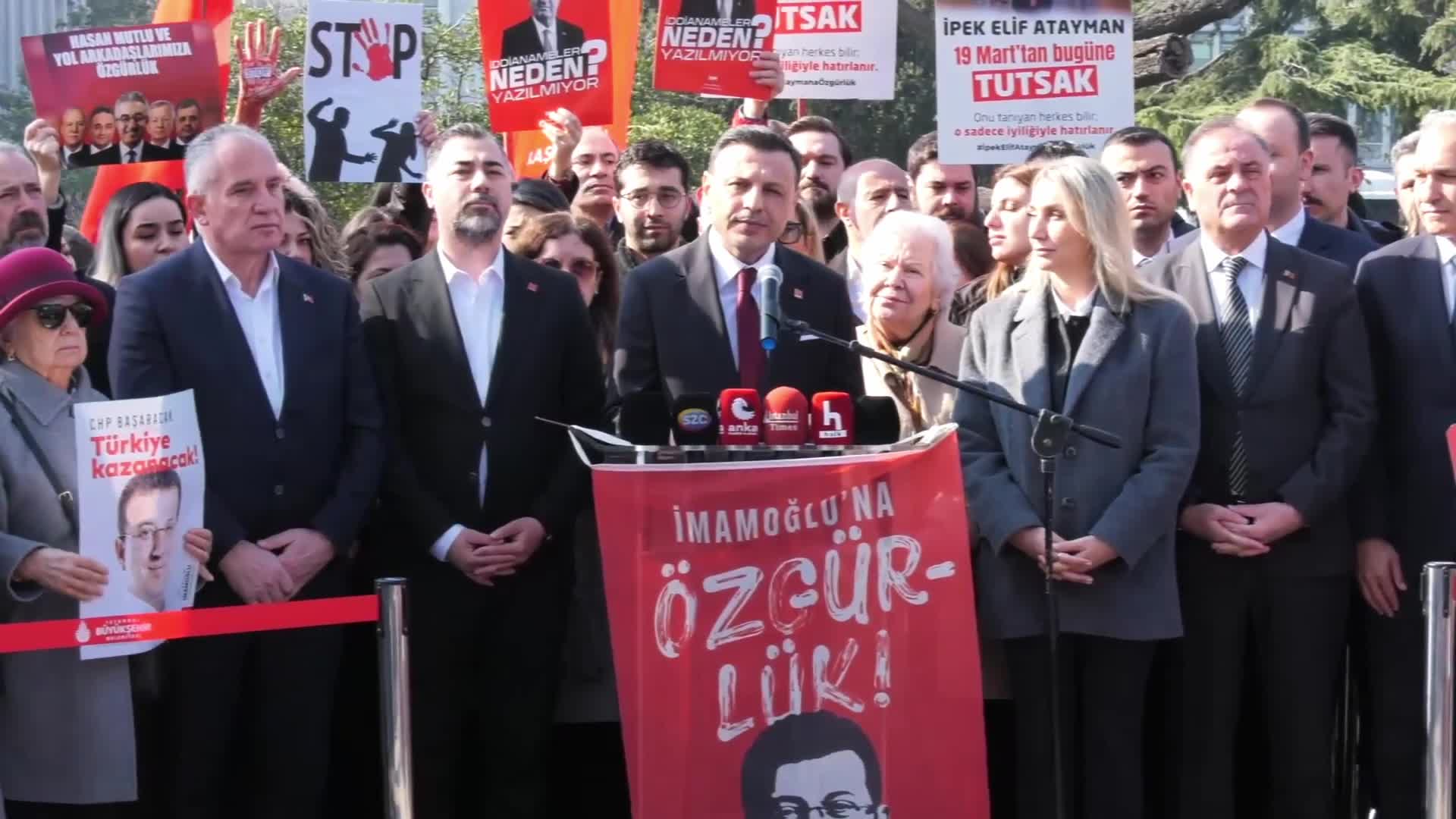 CHP'nin 81 il başkanlığında Ekrem İmamoğlu’nun mektubu okundu: “Önümüzdeki günlerde ‘dava’ dedikleri, ‘mahkeme’ dedikleri; yazanı, yöneteni belli bir ‘müsamere’ sergileyecekler"