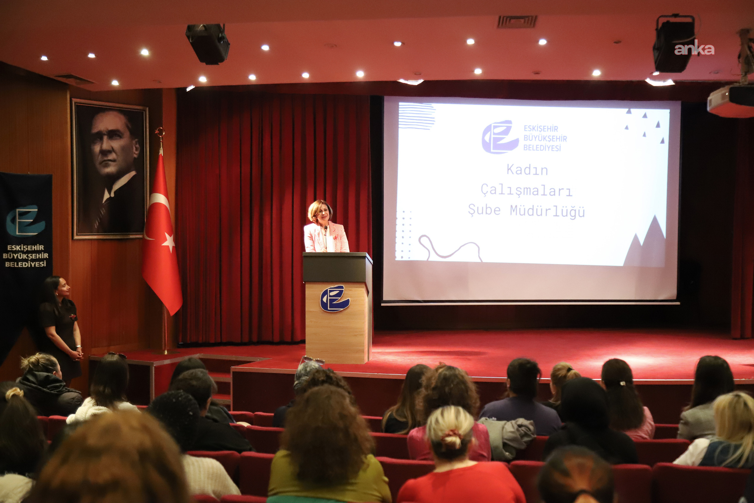 Eskişehir Büyükşehir Belediyesi’nden kadın çalışanlara yönelik sağlık semineri