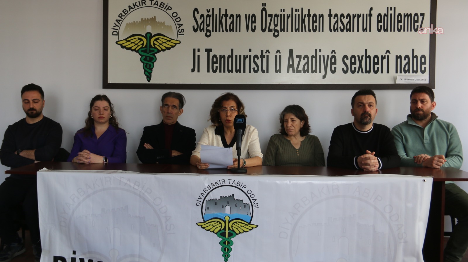 Diyarbakır Tabip Odası: 2026 yılı Barış ve Demokrasi Ödülü, Sırrı Süreyya Önder ve Dr. Gisela Penteker’e verildi