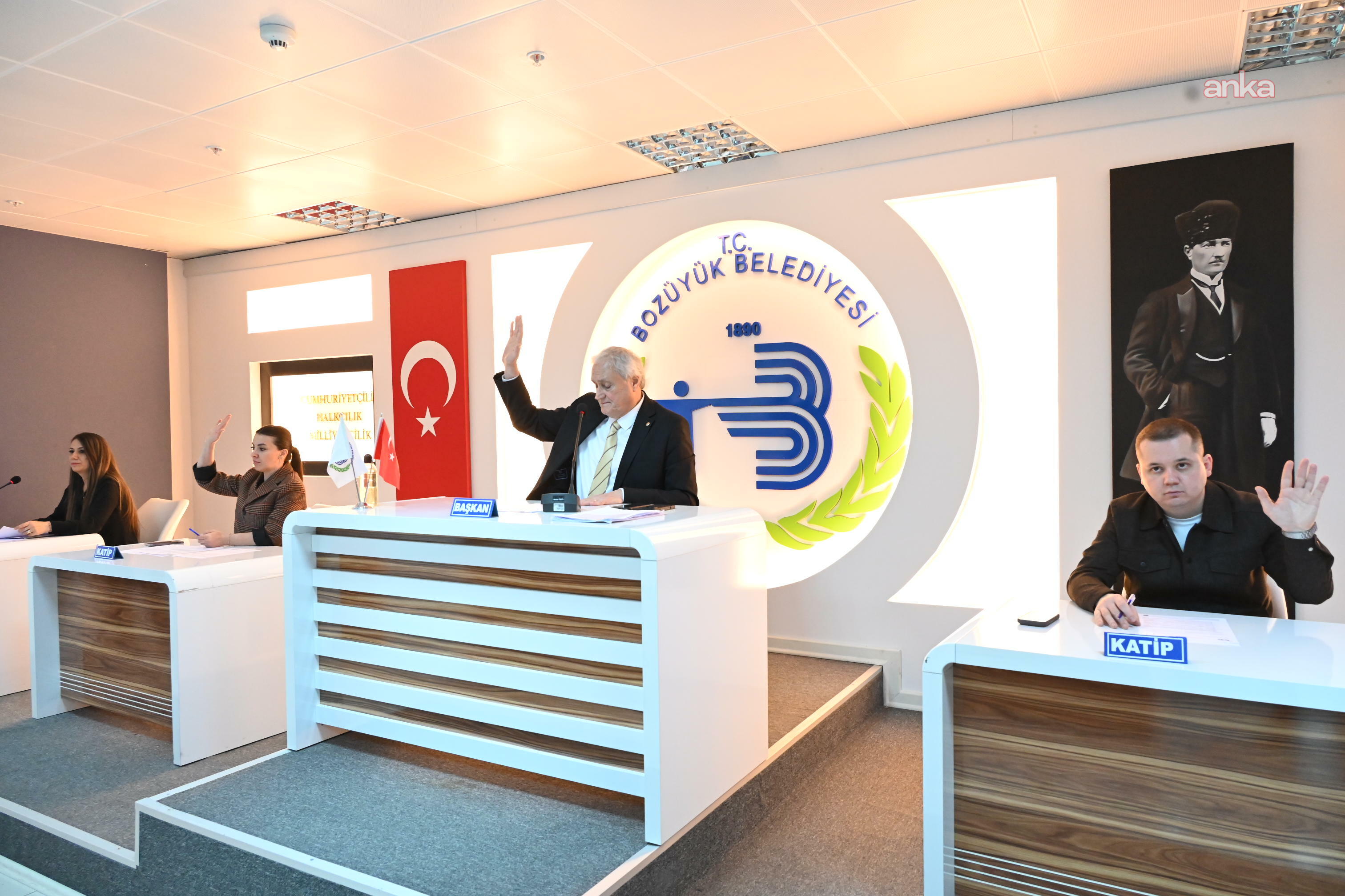Bozüyük Belediyesi'nin olağan meclis toplantısında 10 gündem maddesi görüşüldü