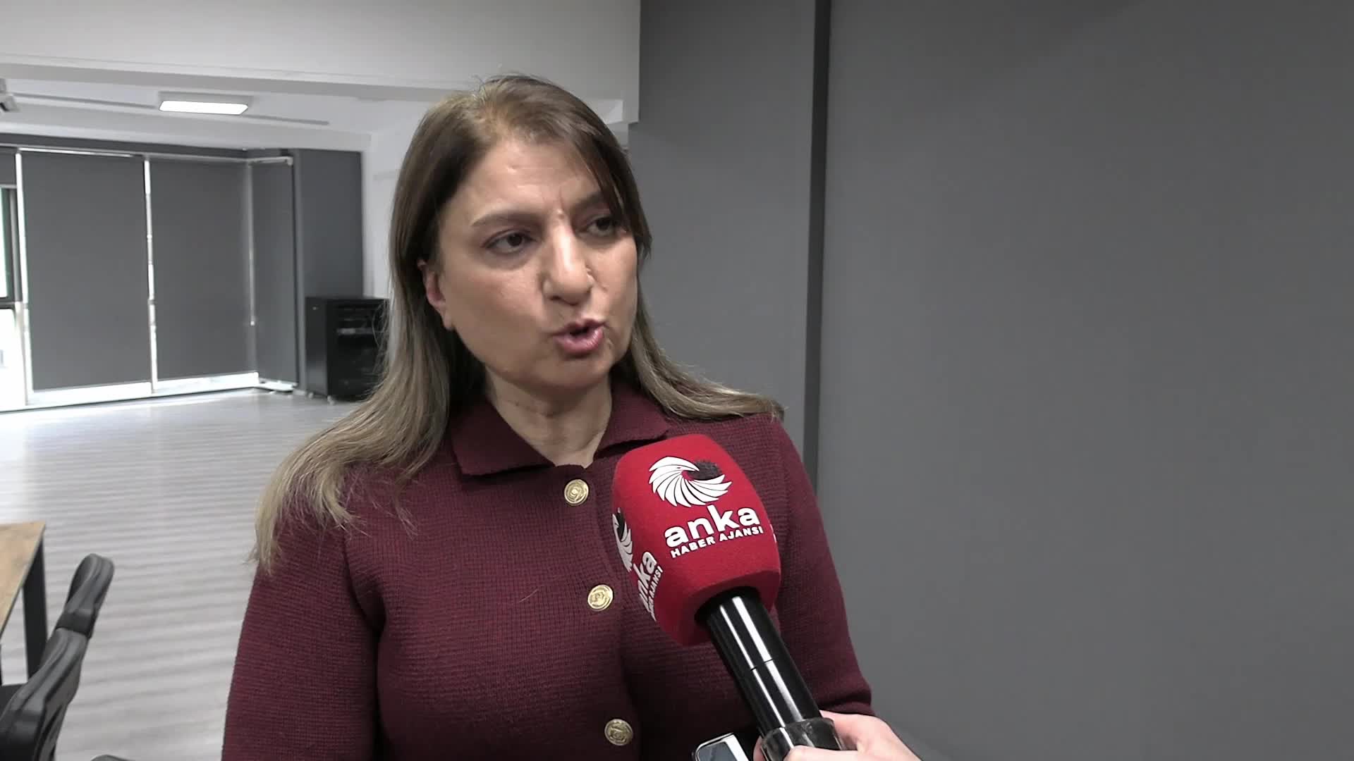 Kadın Cinayetlerini Durduracağız Platformu İzmir Temsilcisi Osmanoğulları: “Kadınlar panik halindeler, korkuyorlar ve endişe içindeler"