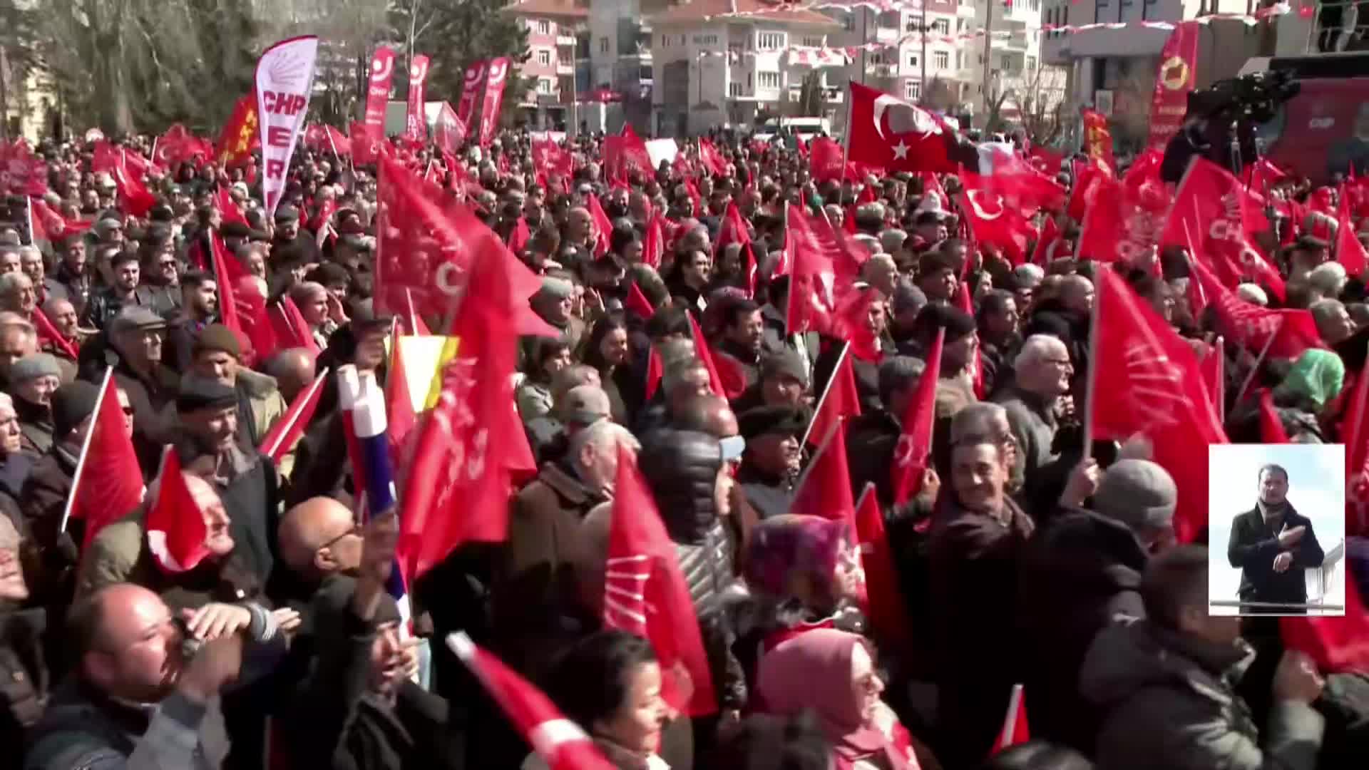 CHP'nin "Millet İradesine Sahip Çıkıyor" mitingi... Özgür Özel: "İç cephenin tahkim edilmesinin, Türkiye'nin beraber olmasının önündeki tek engel AK Parti'nin kara düzenidir"