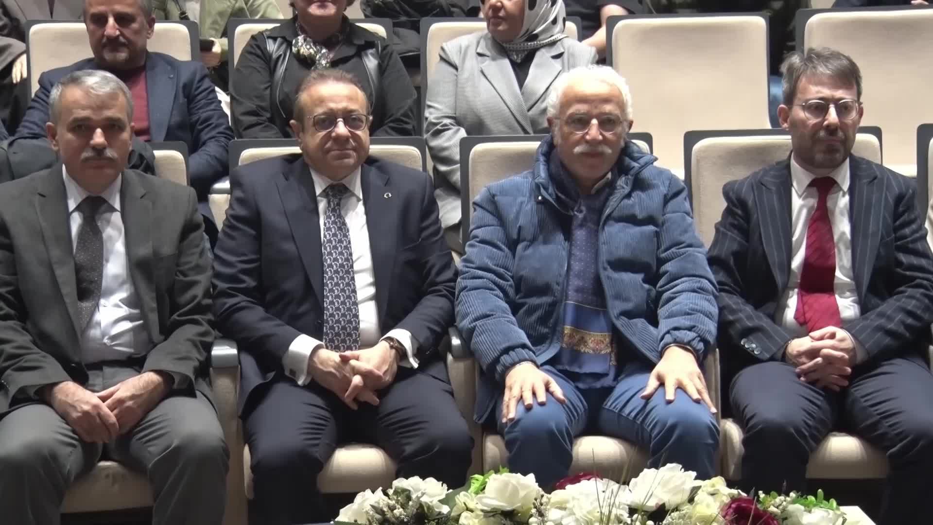 Egemen Bağış: "Dünyada körüklenmeye çalışılan bir Sünni-Şii kavgası var"