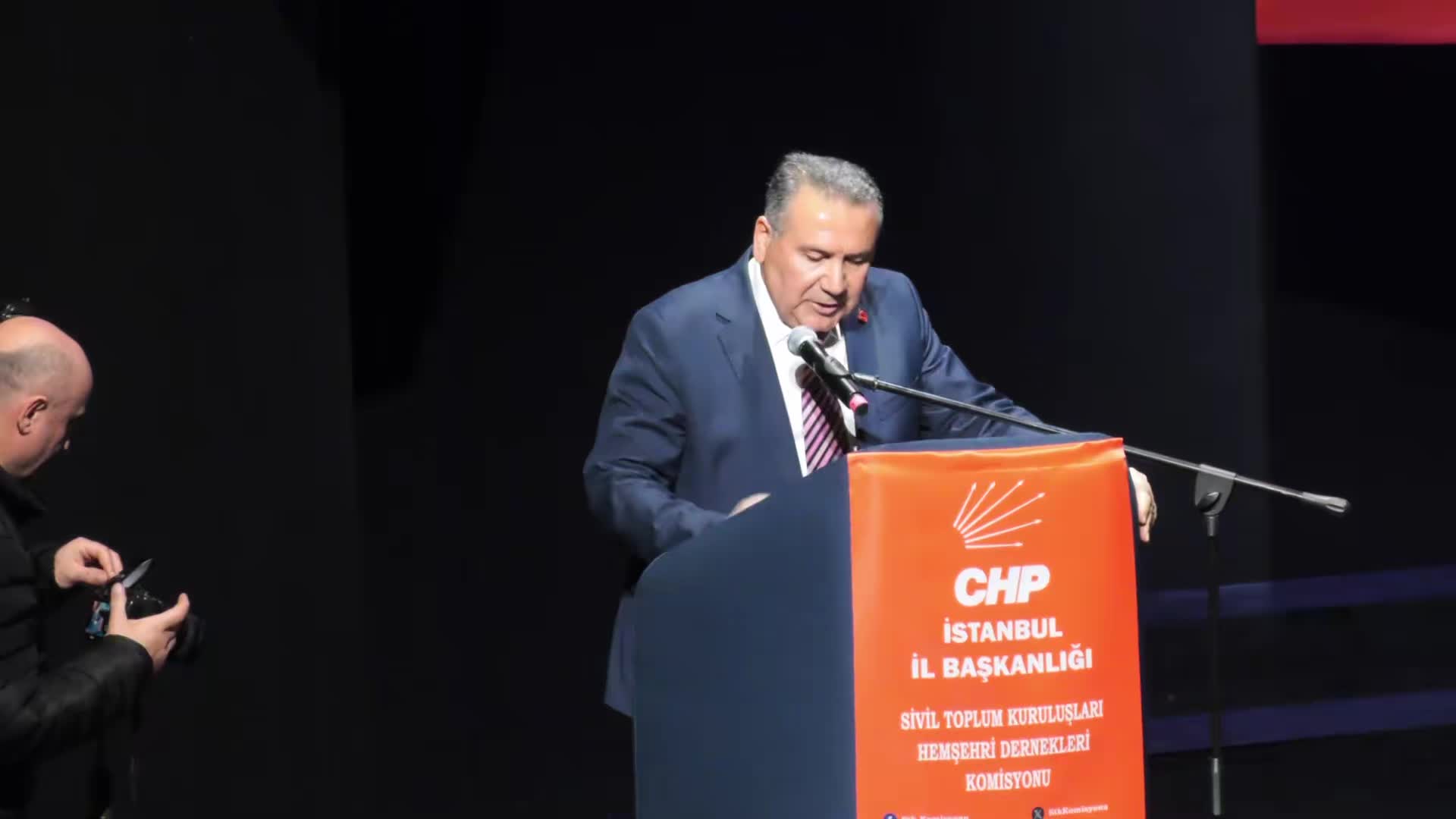 CHP Genel Başkan Yardımcısı Gökan Zeybek: Tutuklu bulunan bütün belediye başkanlarımızın davalarının tamamı siyasidir"