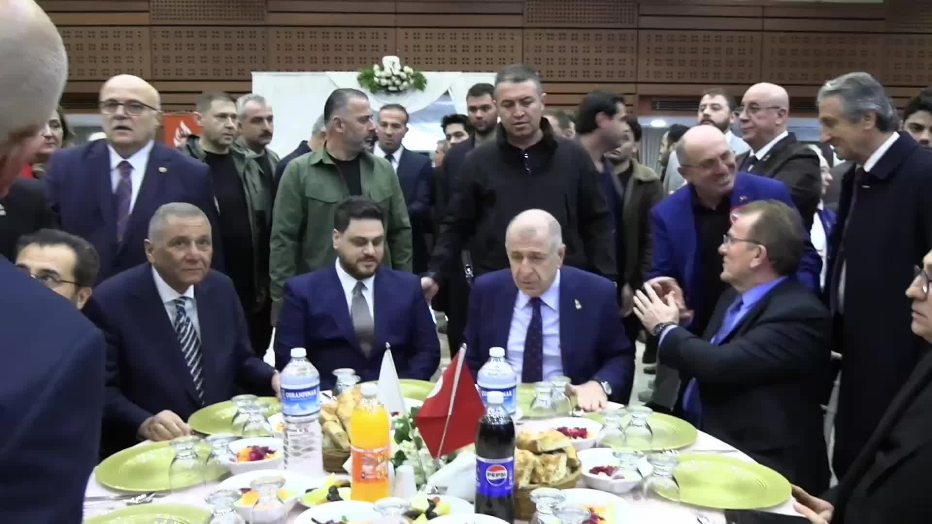 Ümit Özdağ: "Adaletsizlik, fakirlik her geçen gün biraz daha artıyor"
