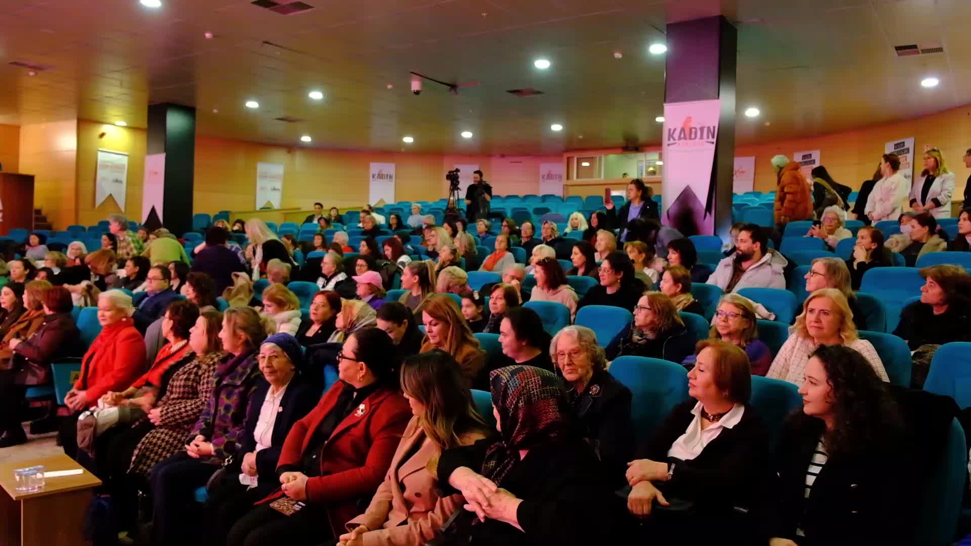 CHP Kadın Kolları Genel Başkanı Asu Kaya: “Sokaklarında kadınların korkmadan yürüdüğü bir Türkiye'yi kurana kadar durmayacağız"