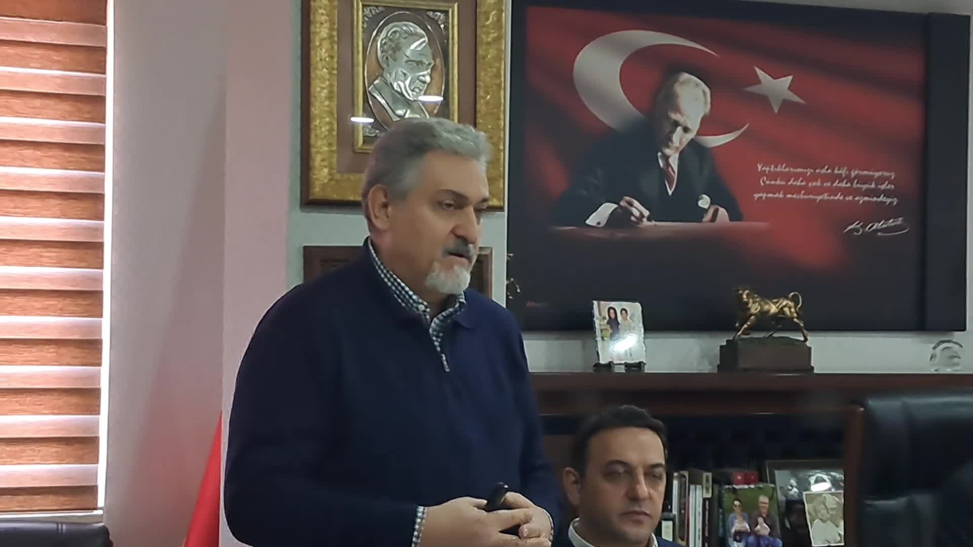 Doç. Dr. Kurdoğlu Artvin Belediye Meclisi’nde konuştu: "Türkiye’deki yaklaşık 85 bin maden ruhsatının tamamı hayata geçirilirse ormanlık alanların yarısı yok demektir"