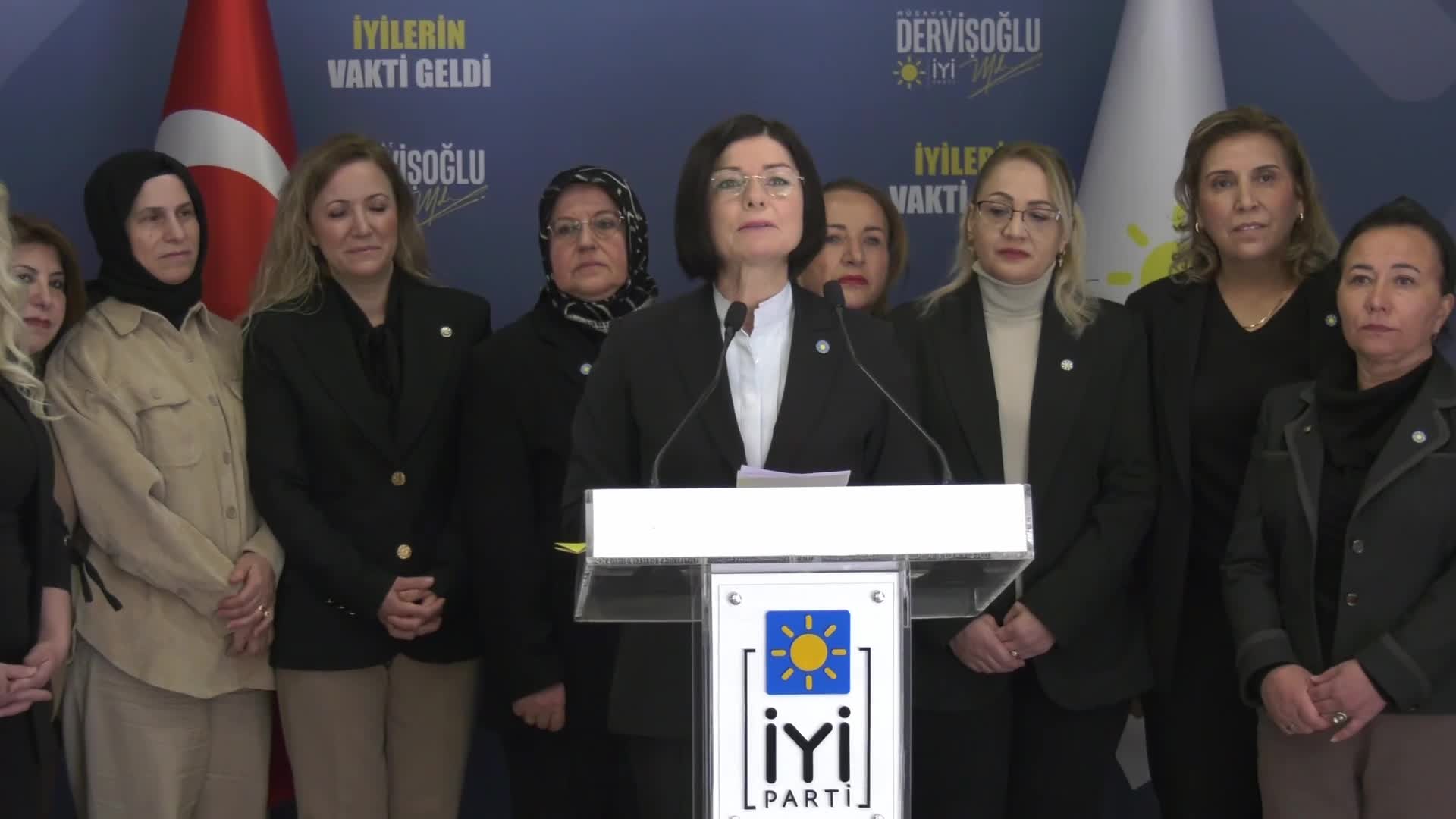 İYİ Partili Ofluoğlu'ndan, iktidara: Kadınların sesini duyun, sorunlarını görün ve gerçek çözümler üretmenin yollarını arayın